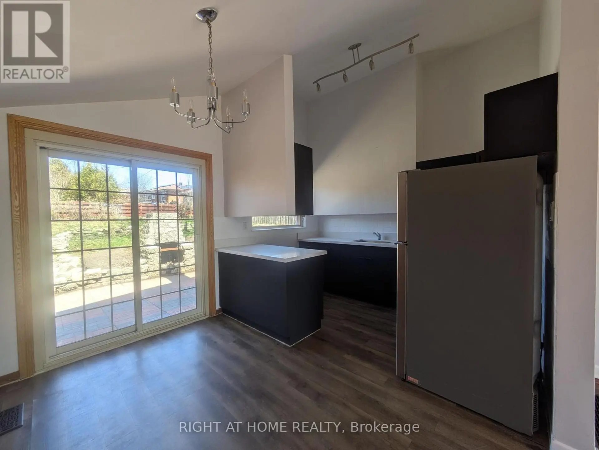 740 STONE STREET - Image 10