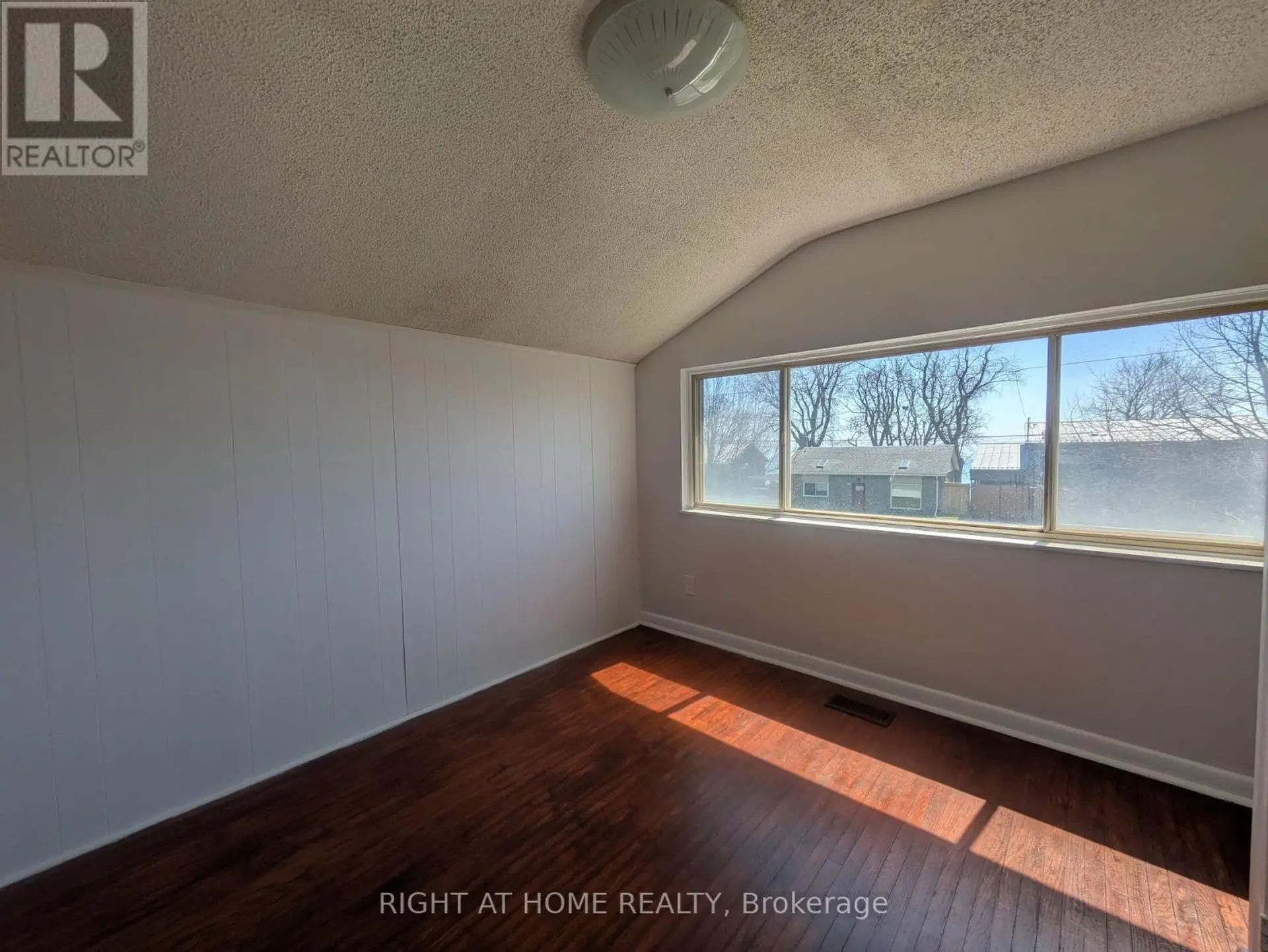 740 STONE STREET - Image 12