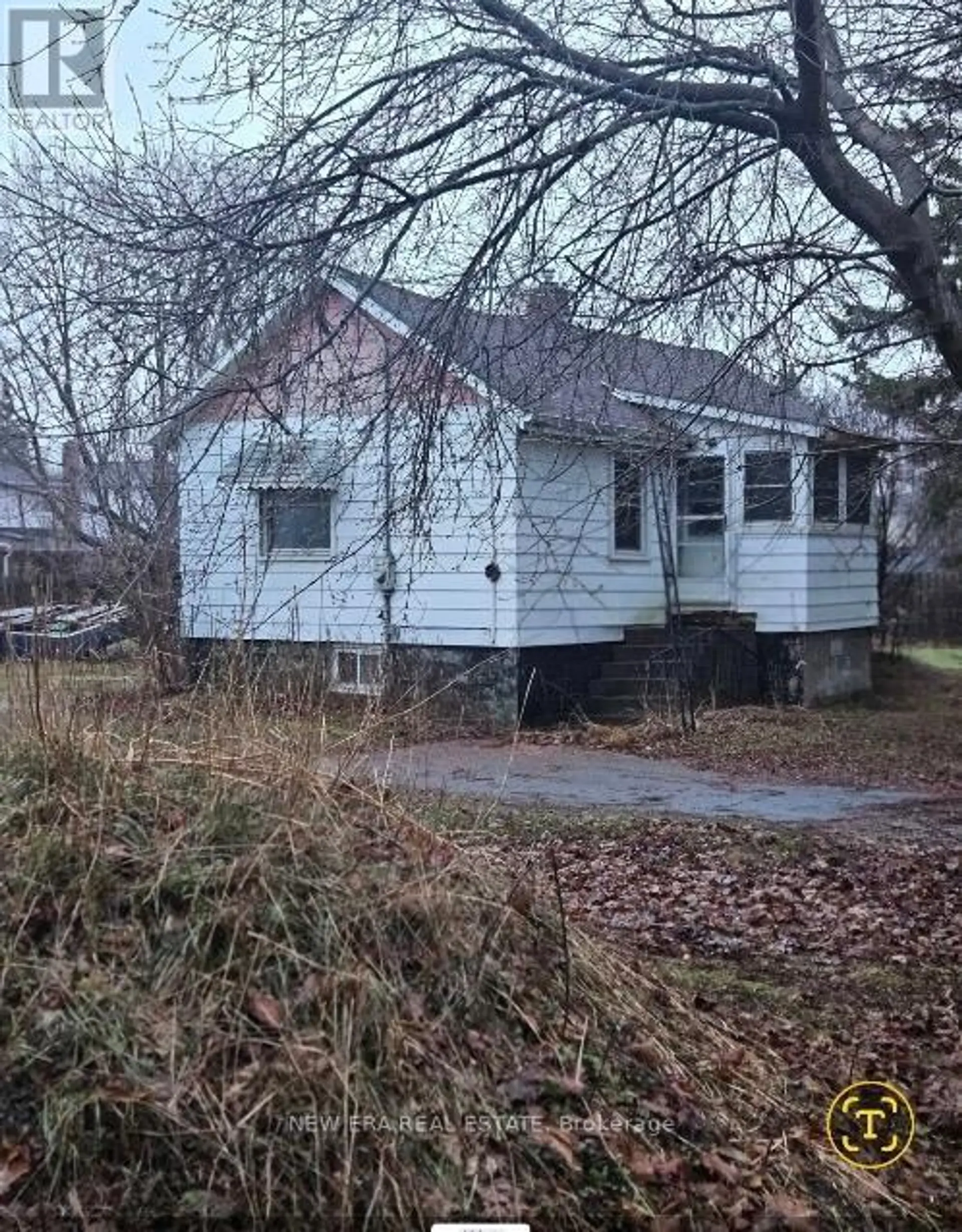 91 LILLY STREET W - Image 1