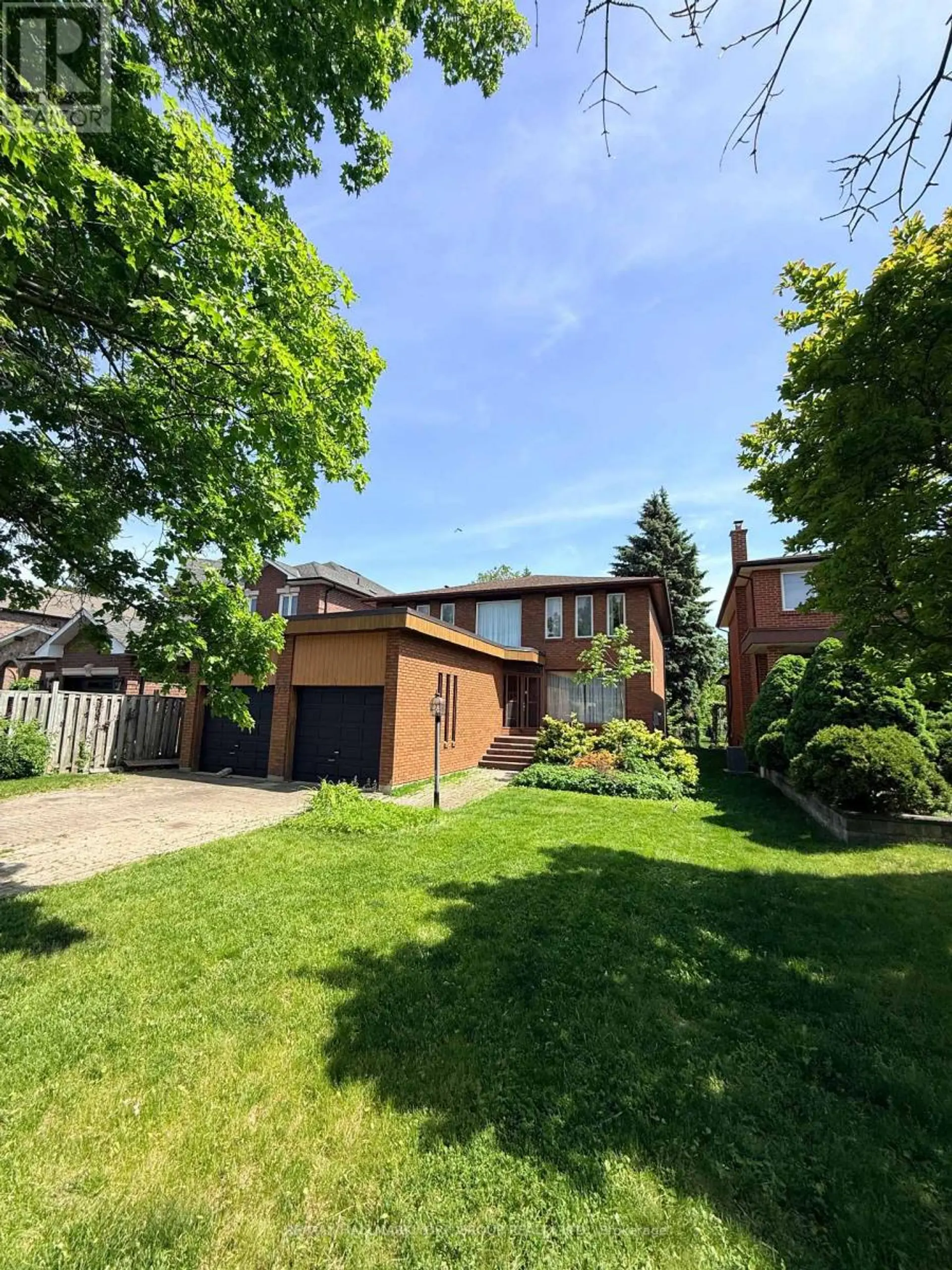 75 SPRUCE AVENUE - Image 2