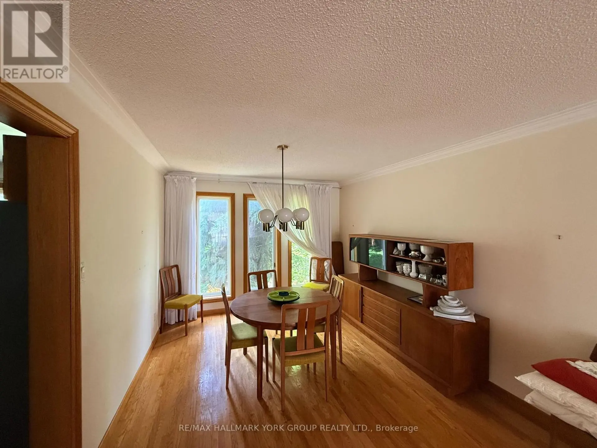 75 SPRUCE AVENUE - Image 4