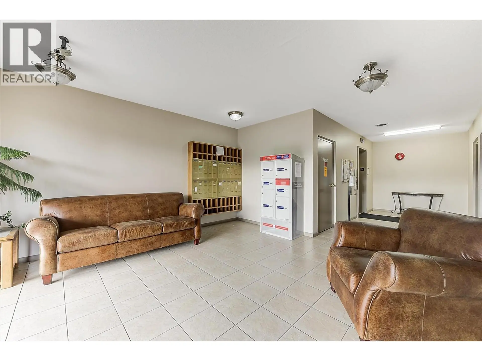 #203 1534 Lawrence Avenue - Image 18