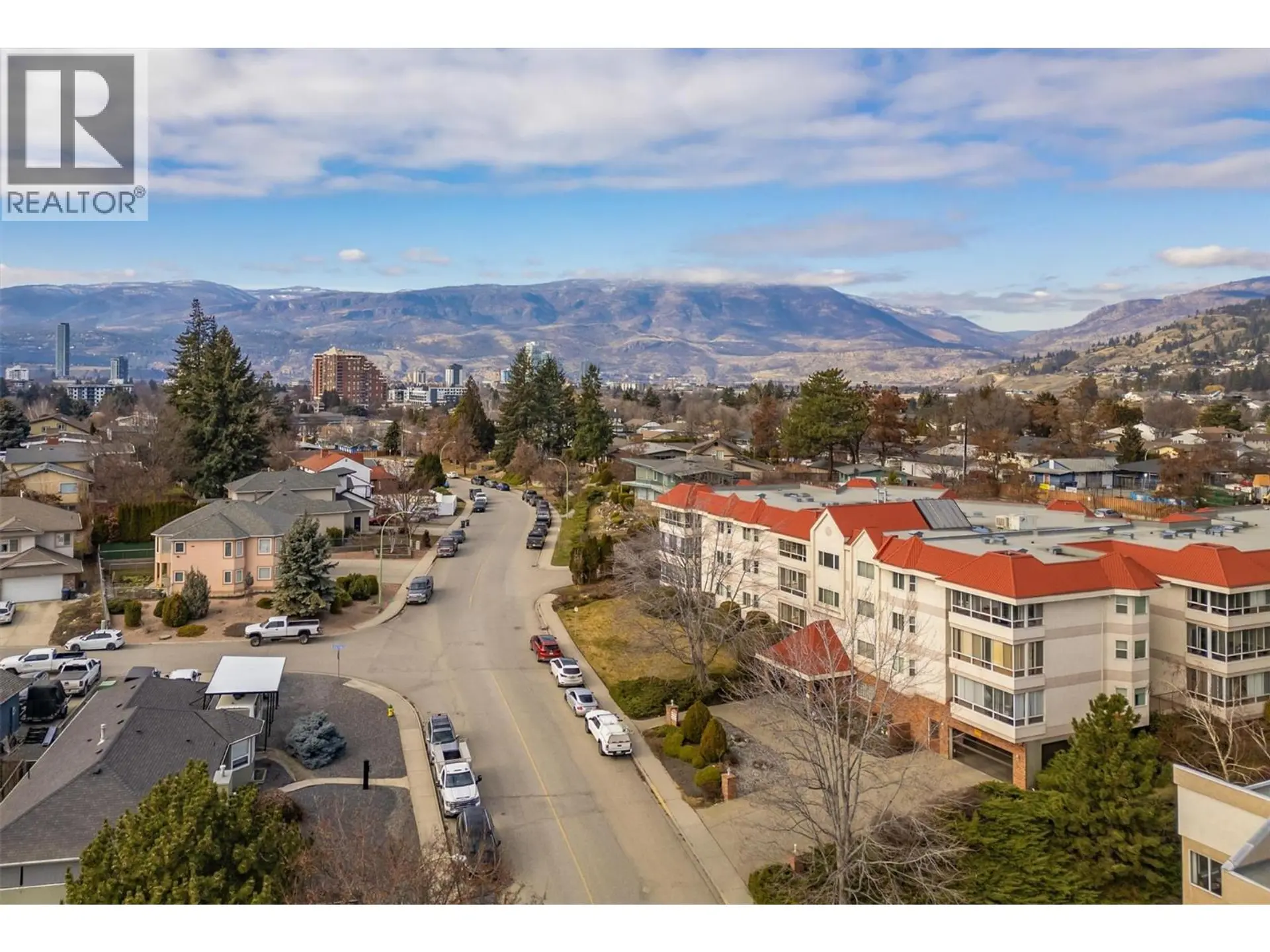 #203 1534 Lawrence Avenue - Image 3