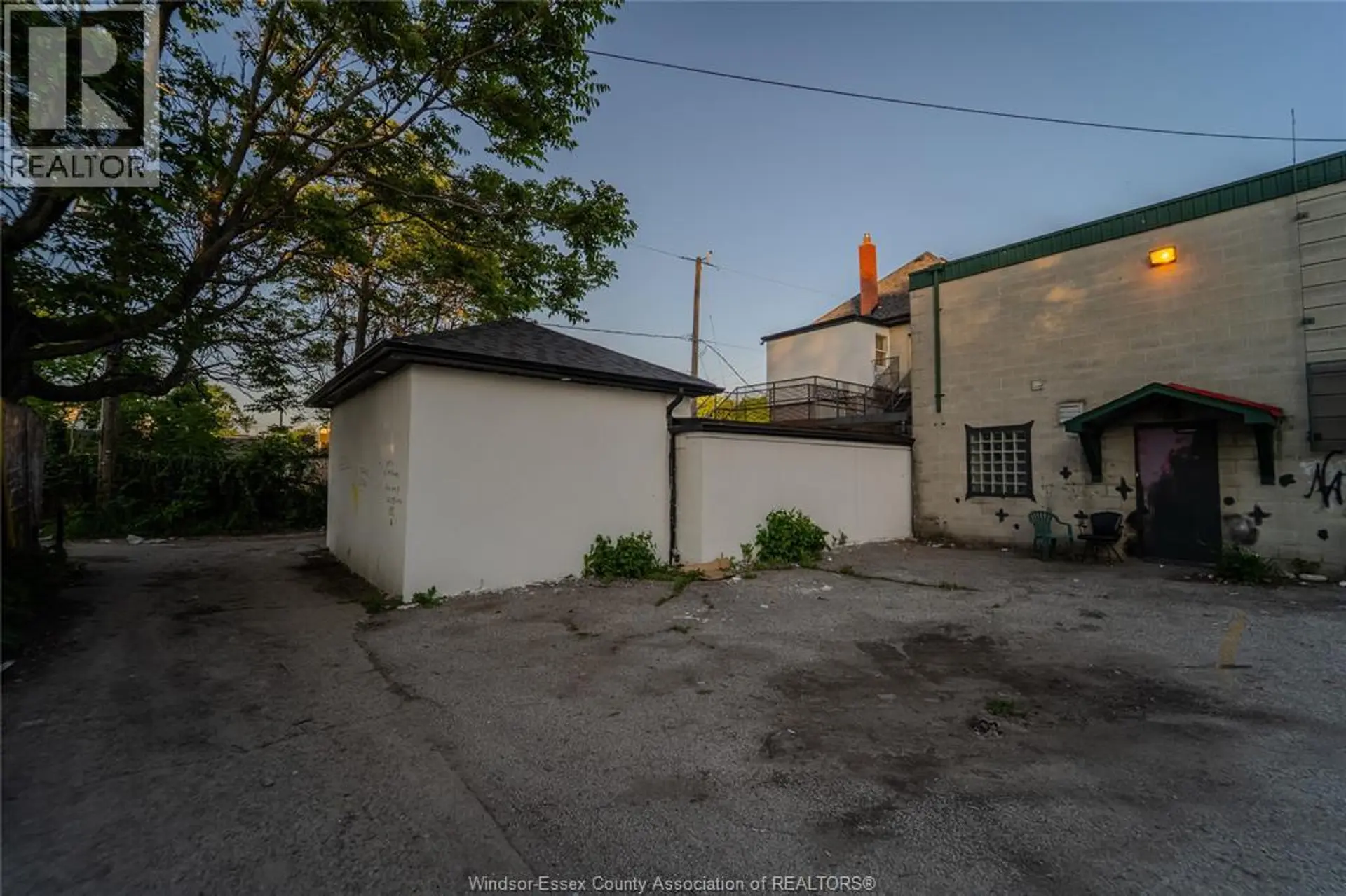 430 WYANDOTTE STREET West - Image 6
