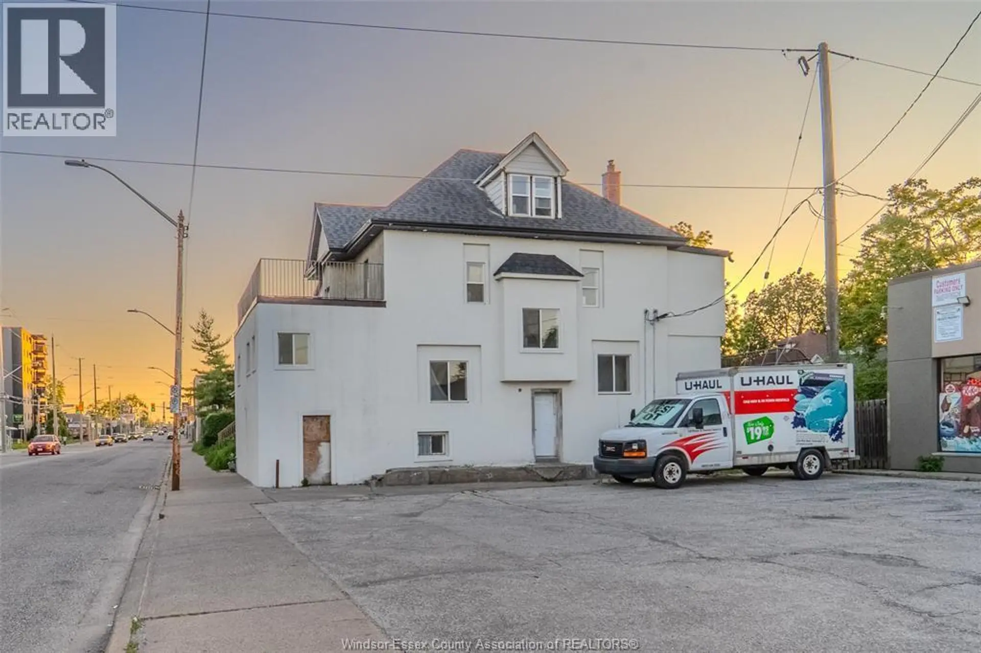 430 WYANDOTTE STREET West - Image 3