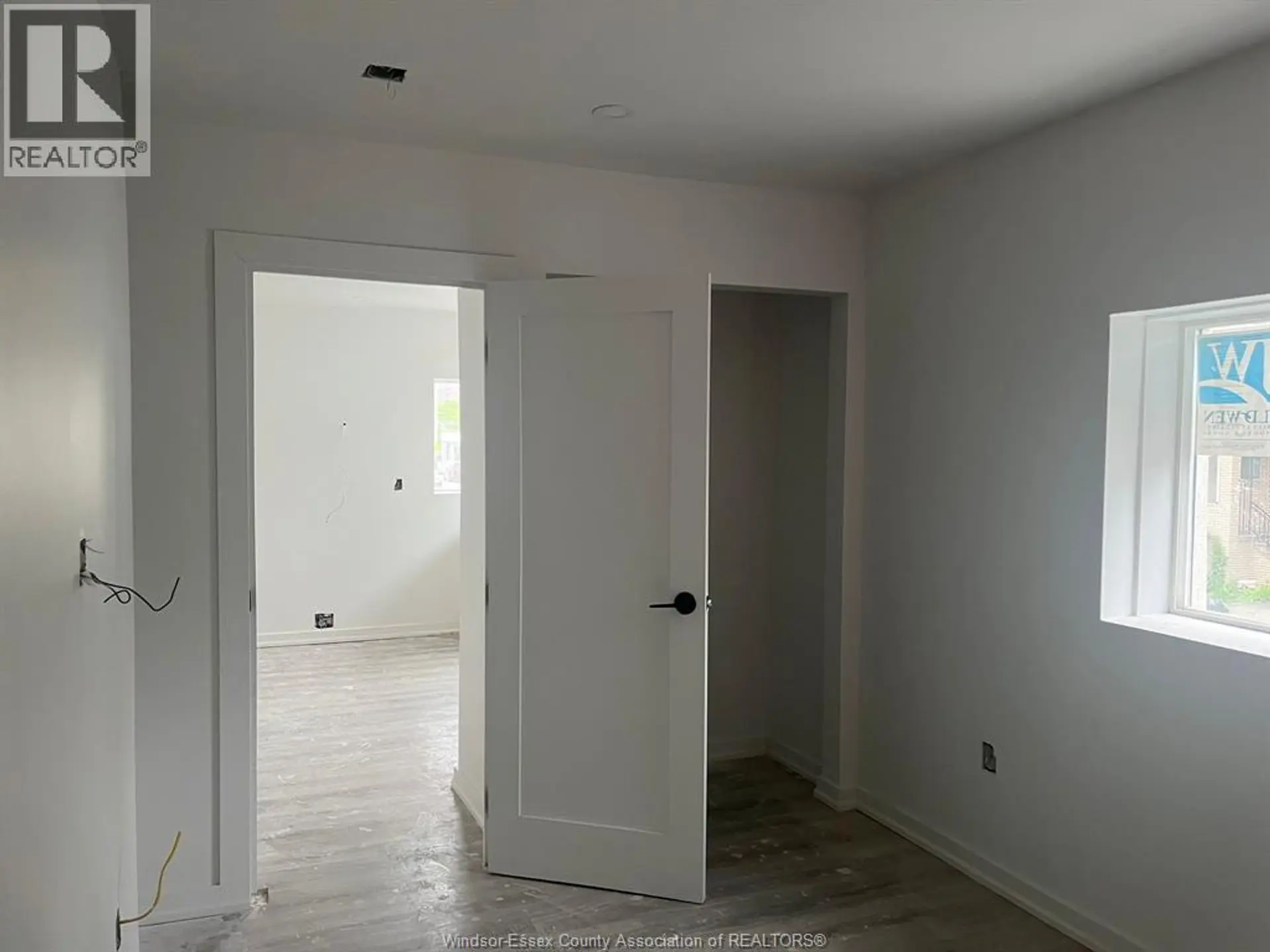 430 WYANDOTTE STREET West - Image 14