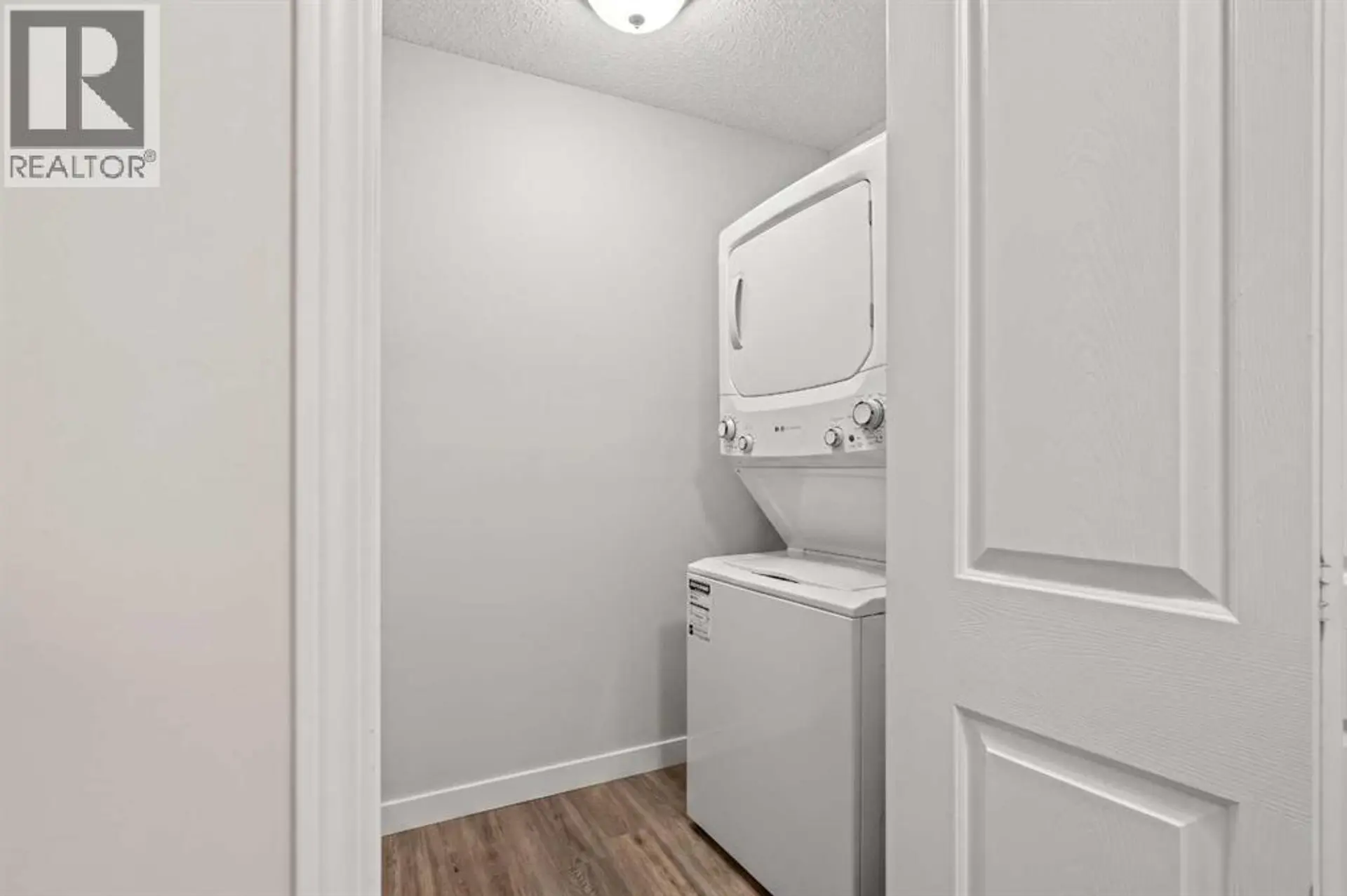 #2105 2371 Eversyde Avenue SW - Image 14
