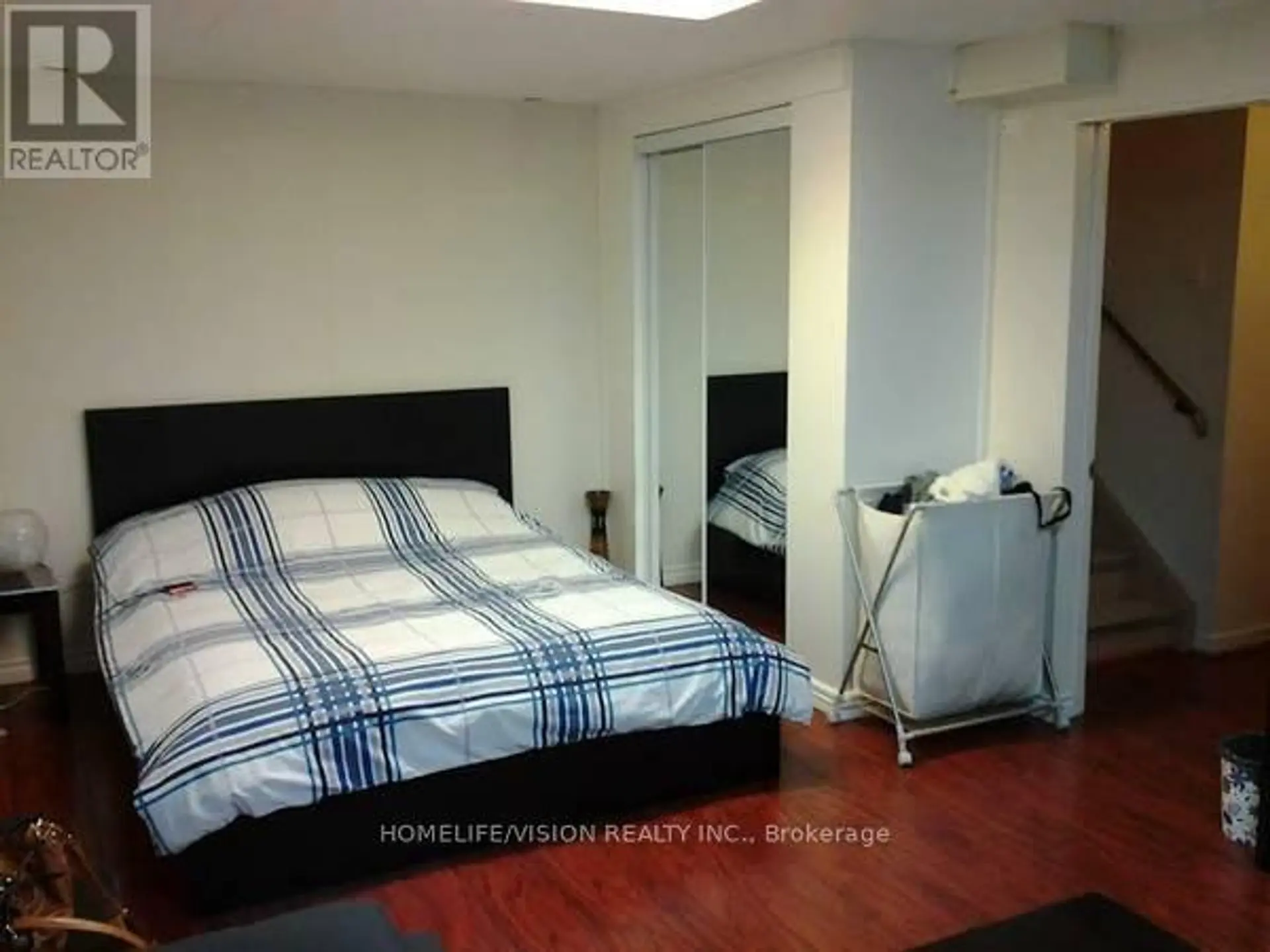 6 LAURIE SHEPWAY - Image 10