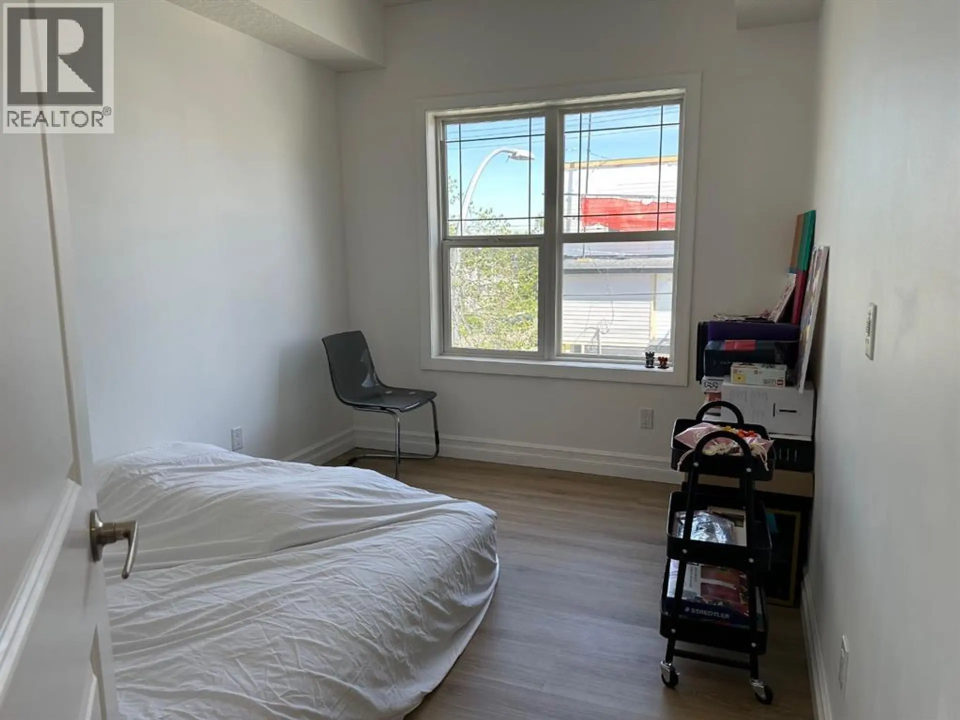 #202 1777 1 Street NE - Image 2