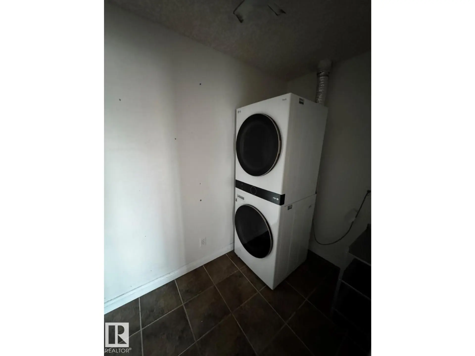 #301 10235 116 ST NW - Image 14