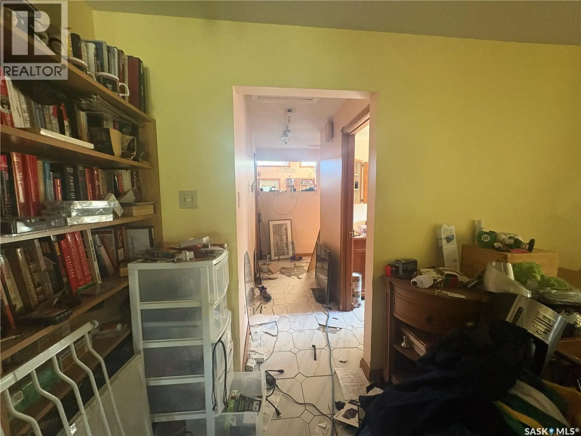 7 Charles CRESCENT - Image 6