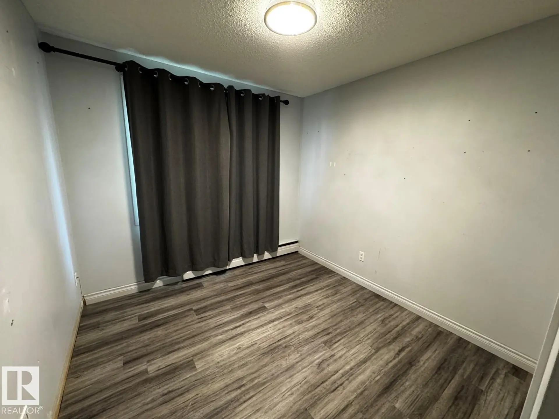 #203 10415 93 ST NW - Image 9