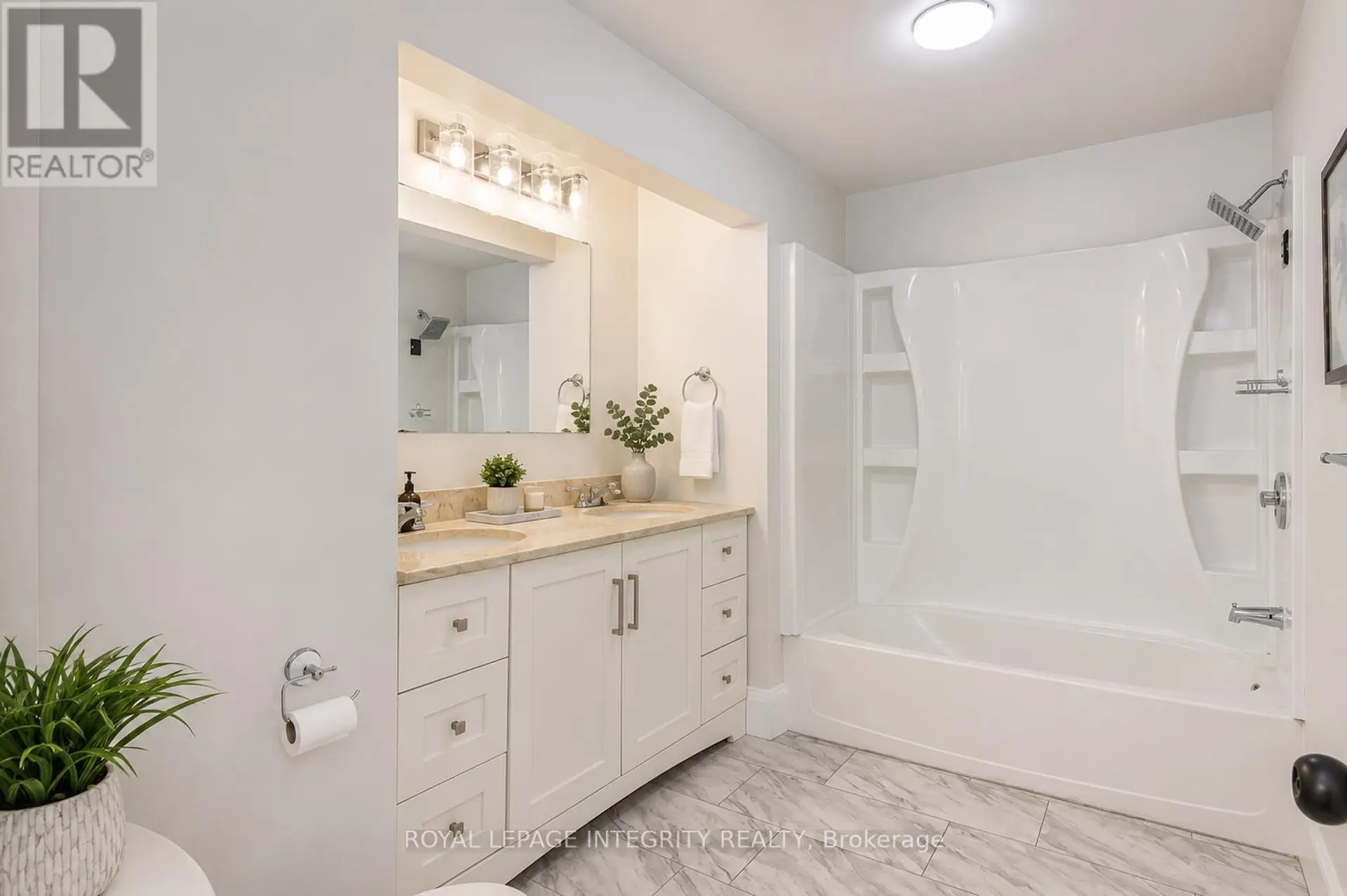 81 BURLAND STREET - Image 7