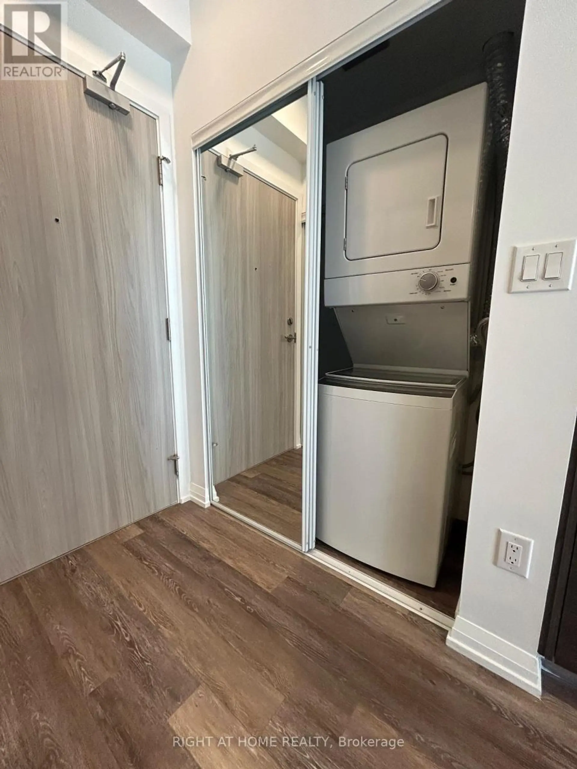 #308 75 CANTERBURY PLACE - Image 9