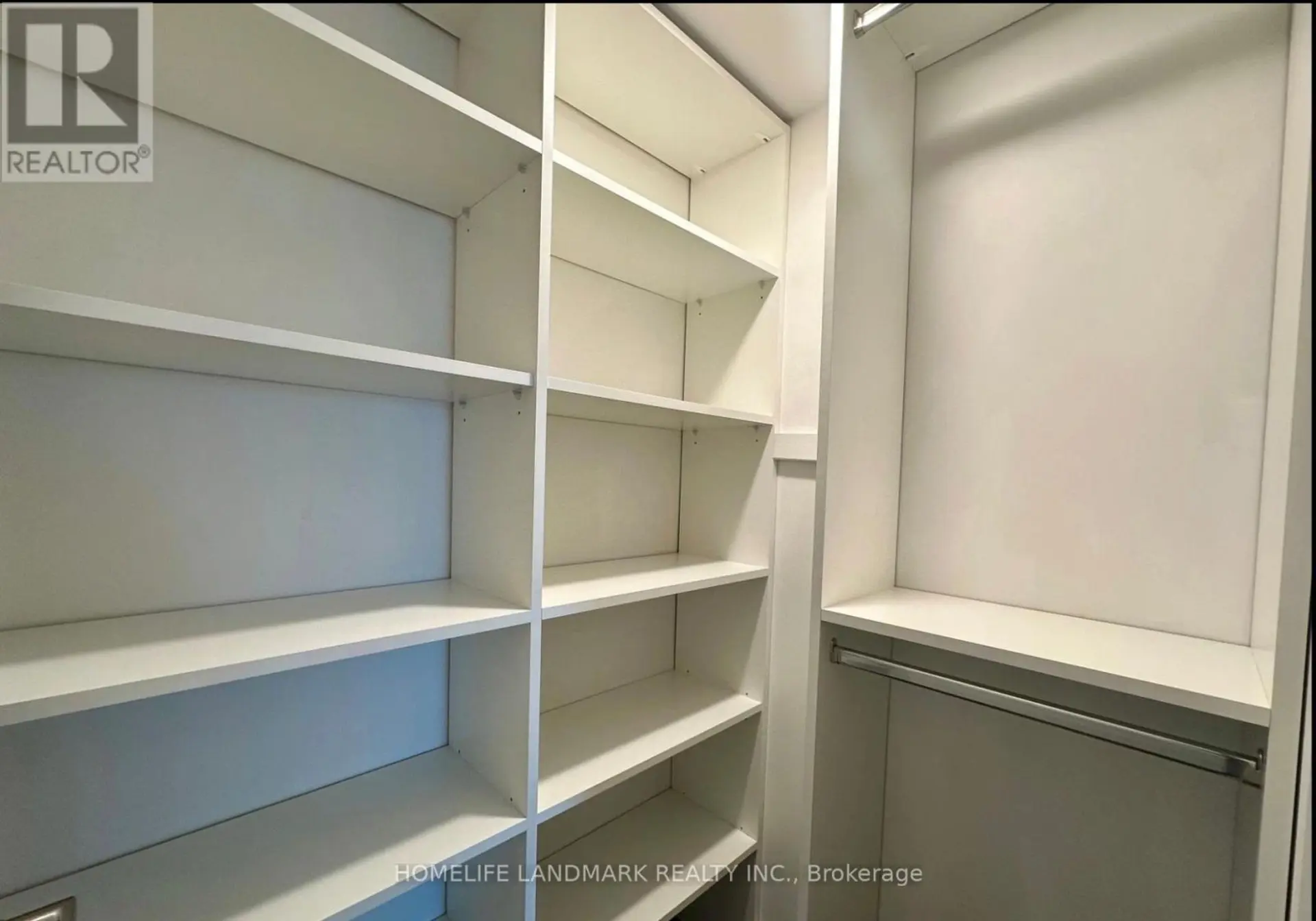 #2907 955 BAY STREET - Image 12