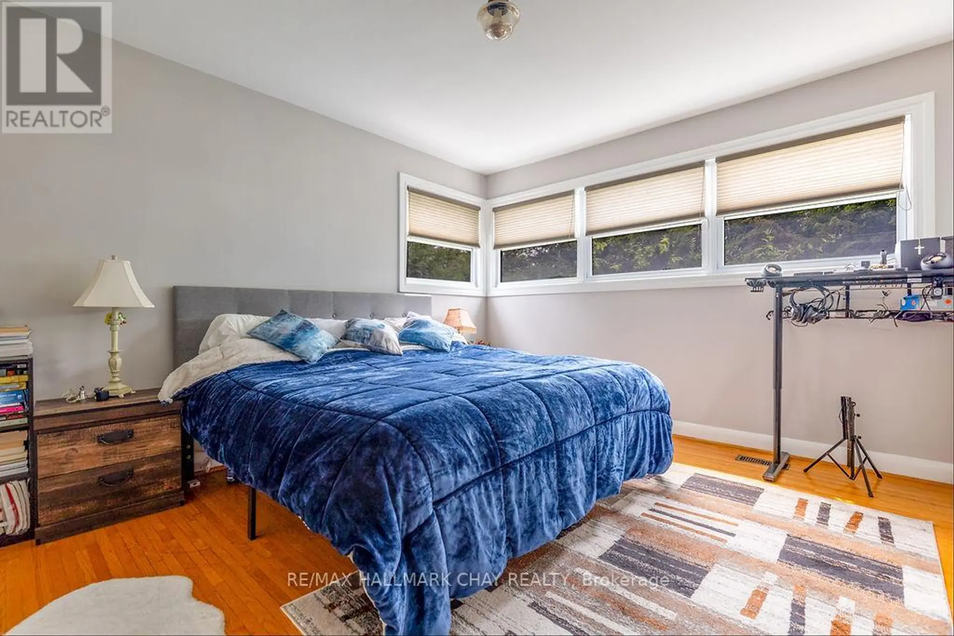 325 INNISFIL STREET - Image 14
