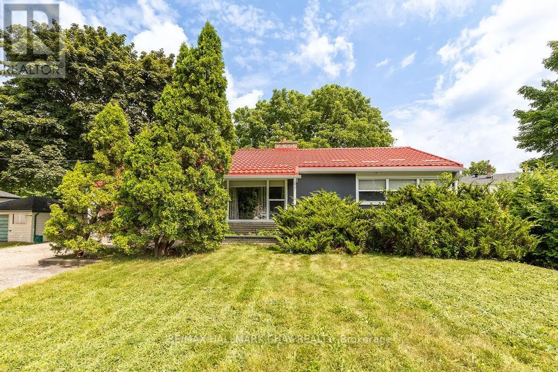 325 INNISFIL STREET - Image 5