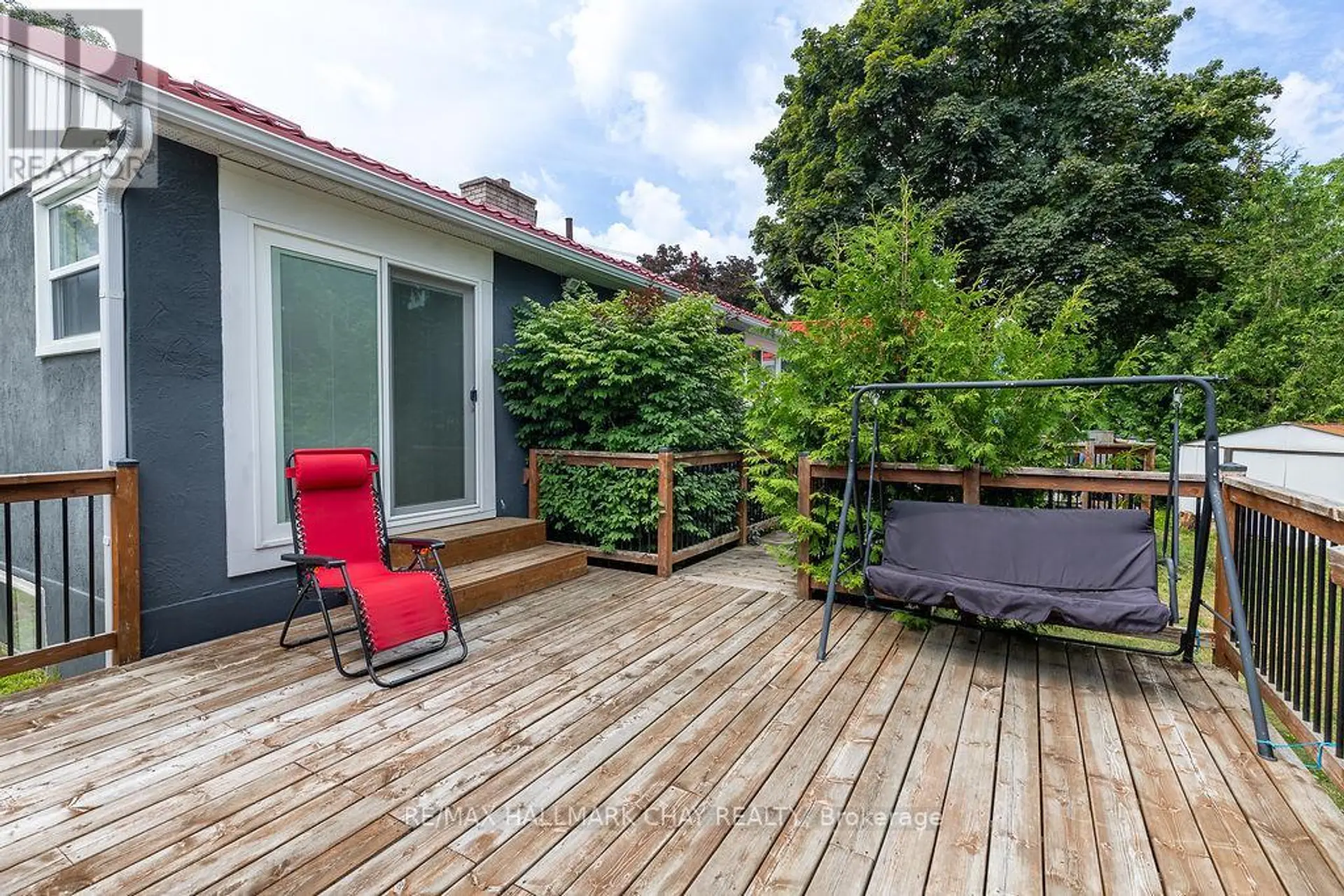 325 INNISFIL STREET - Image 9