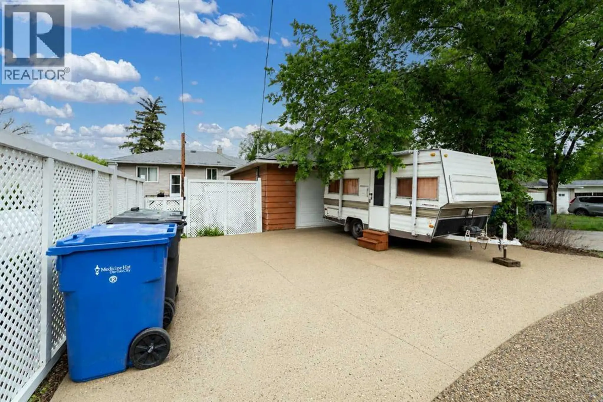 361 7 Street SW - Image 13