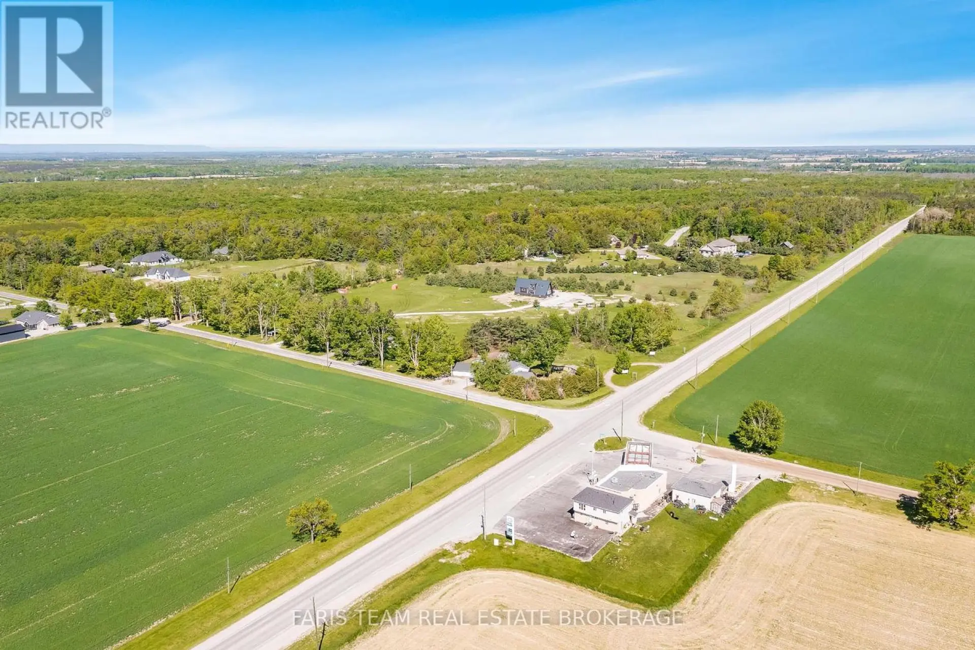 1008 RAINBOW VALLEY ROAD W - Image 18