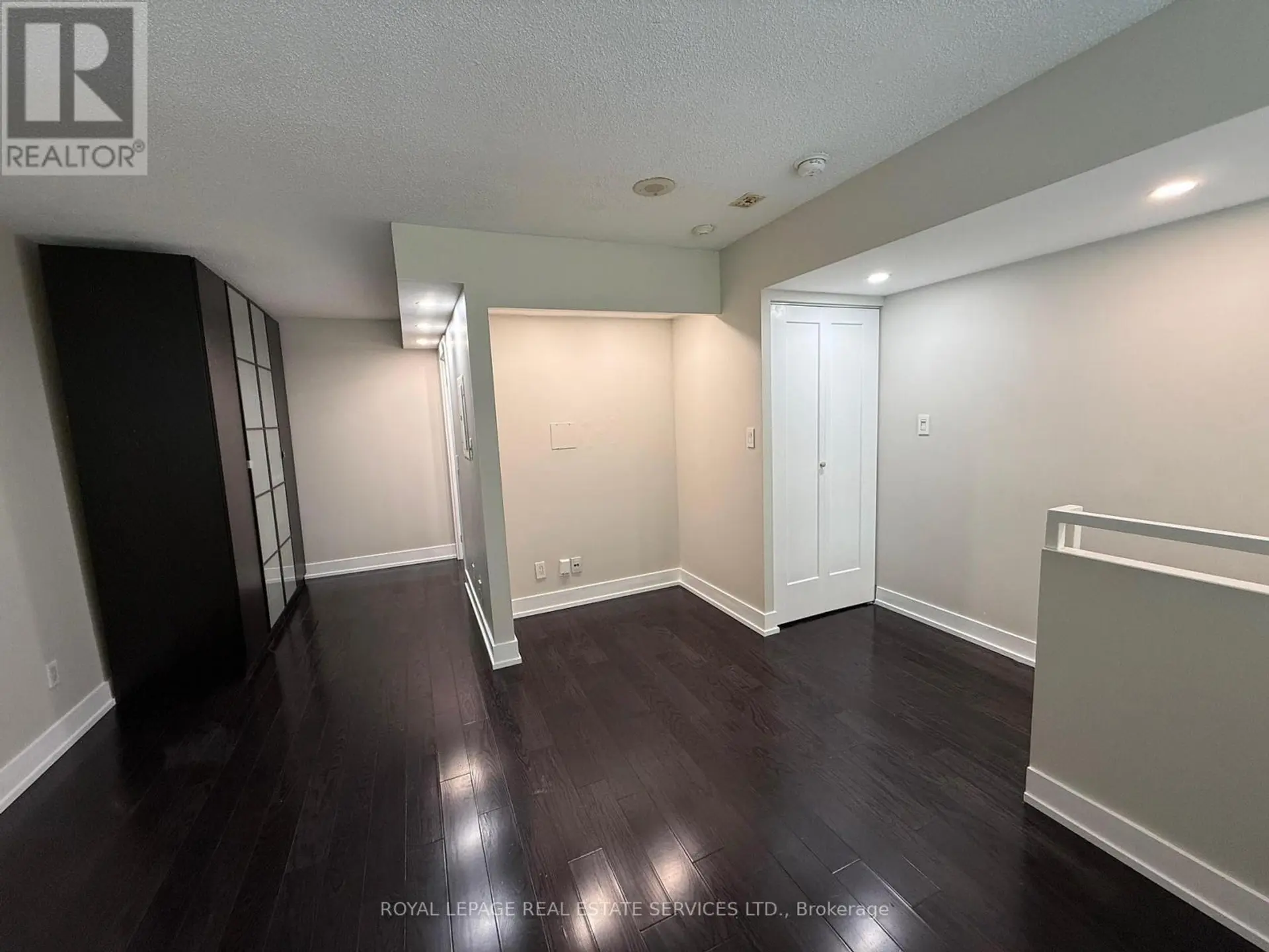 #334 200 MANITOBA STREET - Image 9
