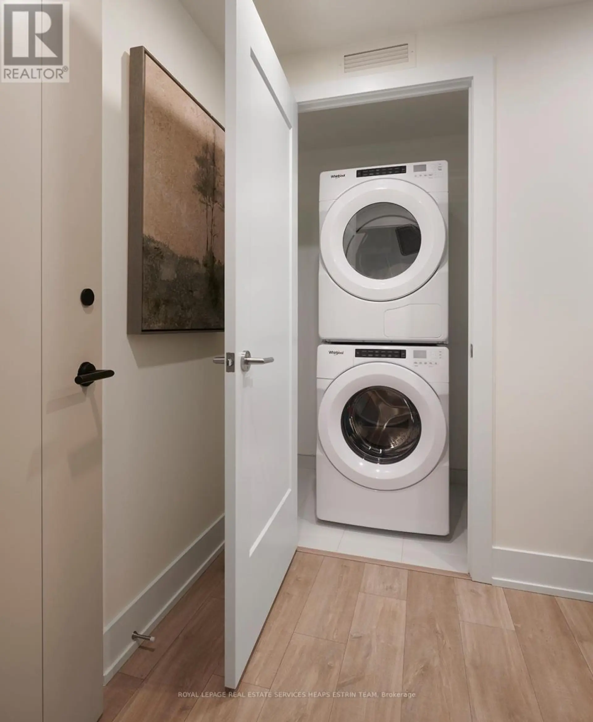 #328 858 DUPONT STREET - Image 9