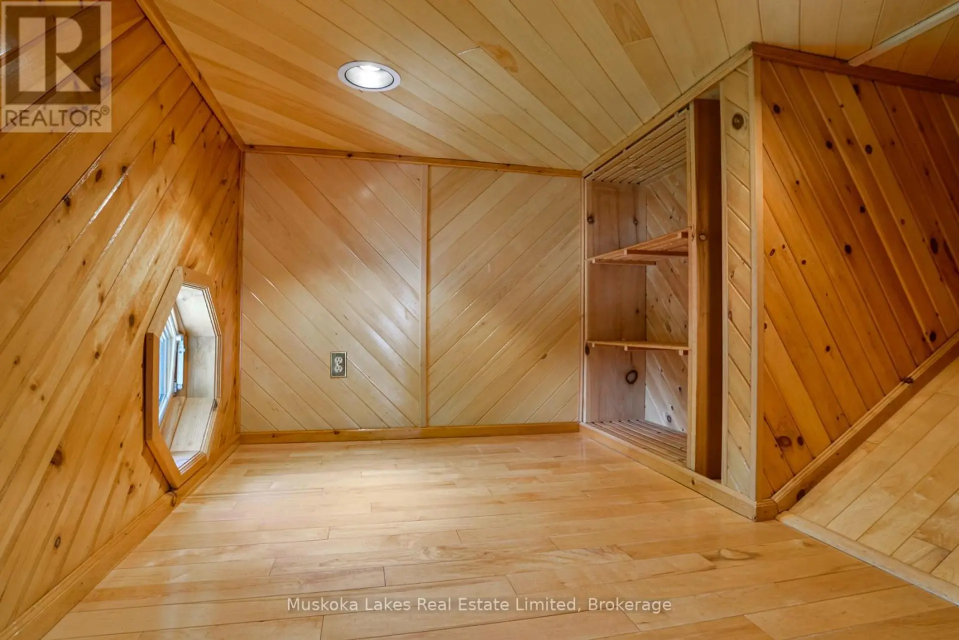 11 HARRIS STREET - Image 9