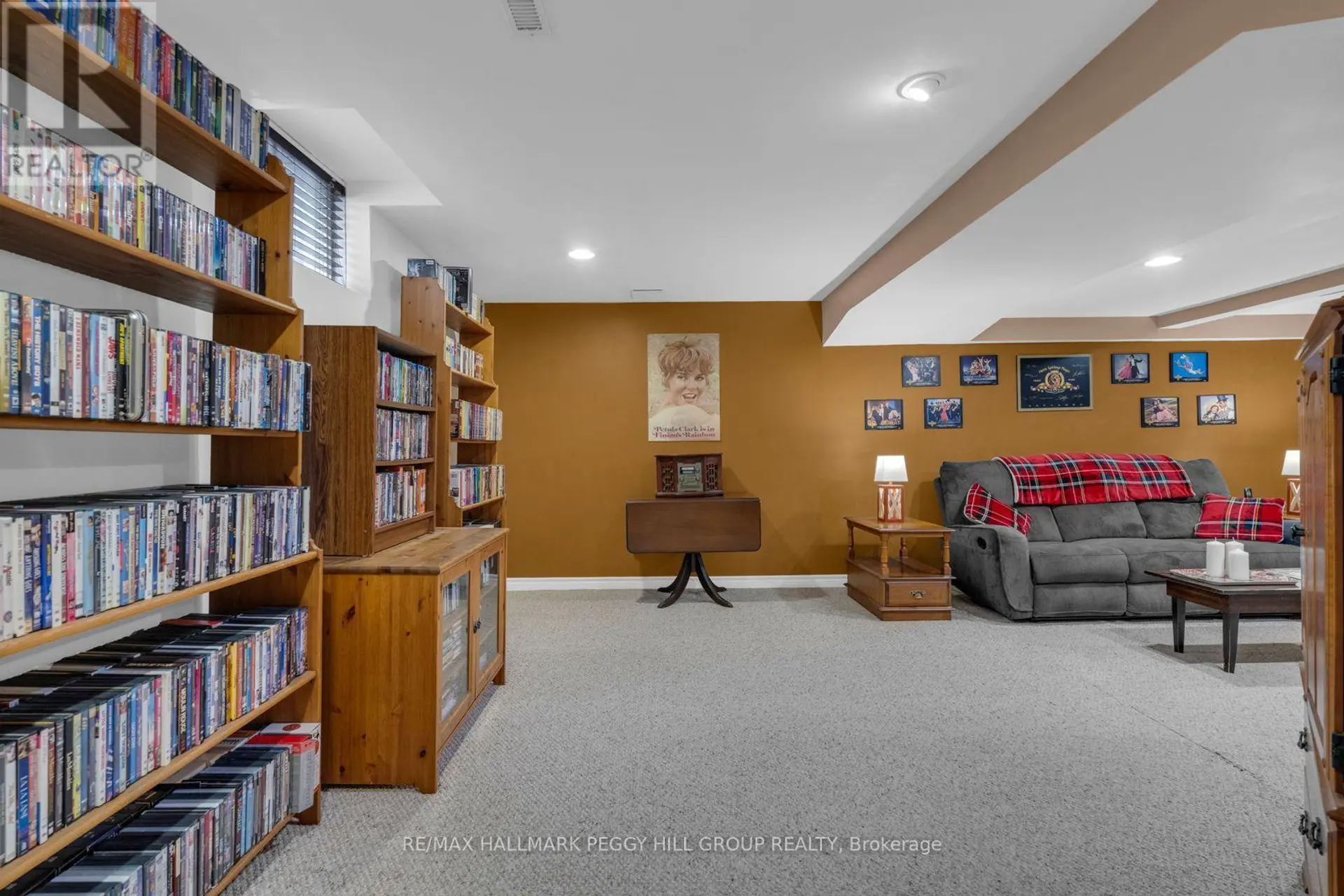101 DOWNING CRESCENT - Image 11