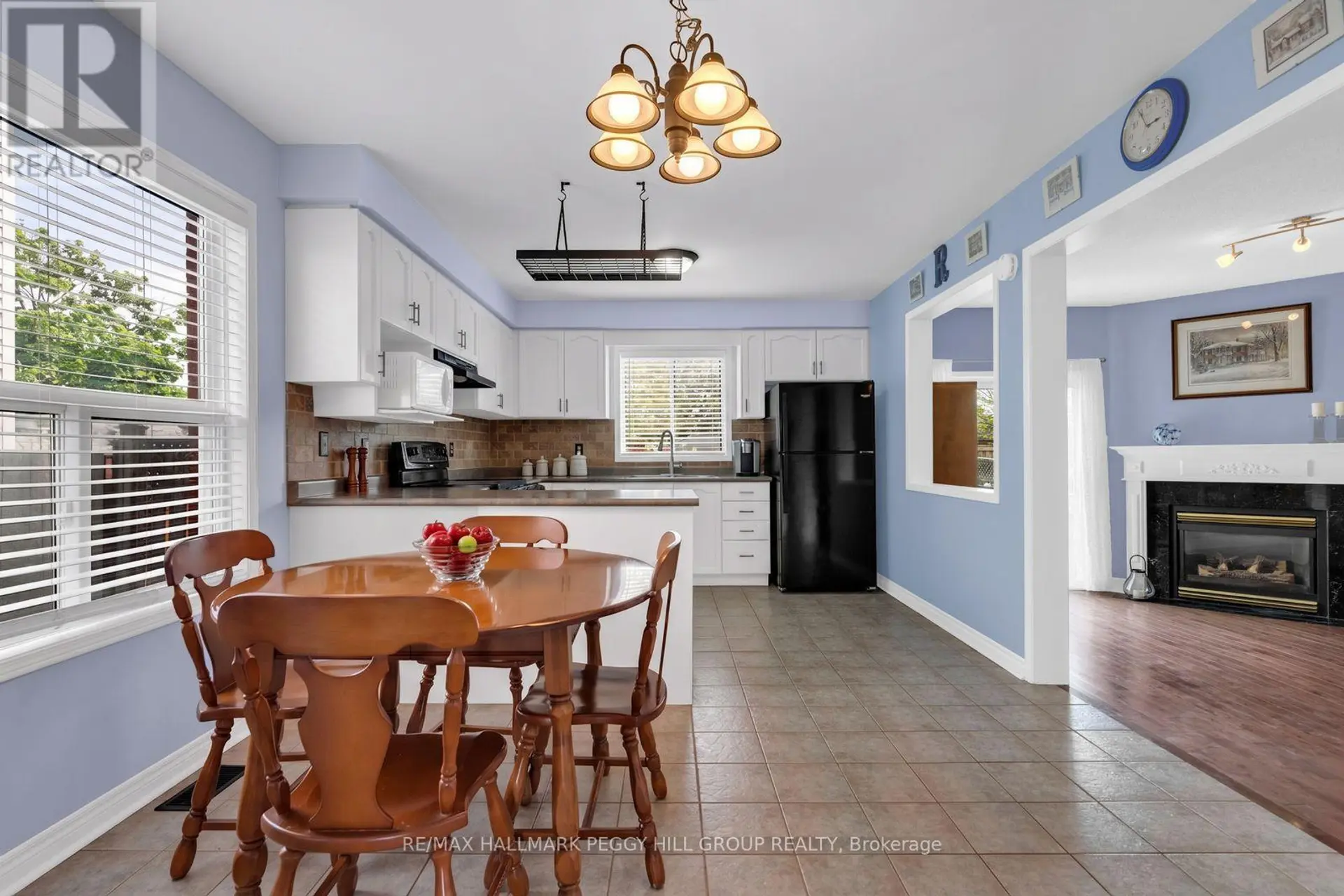 101 DOWNING CRESCENT - Image 2