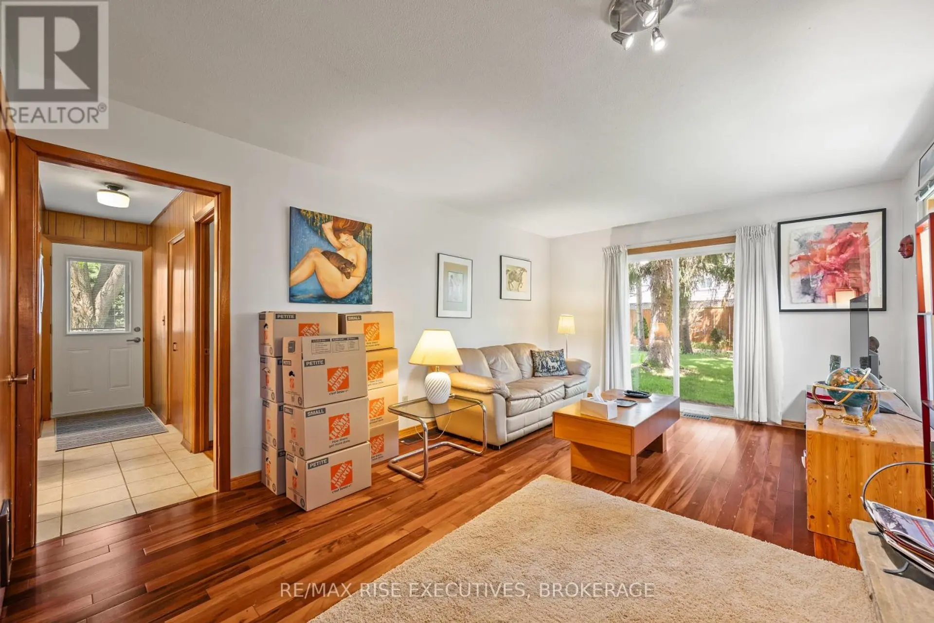 707 LAIDLAW CRESCENT - Image 12