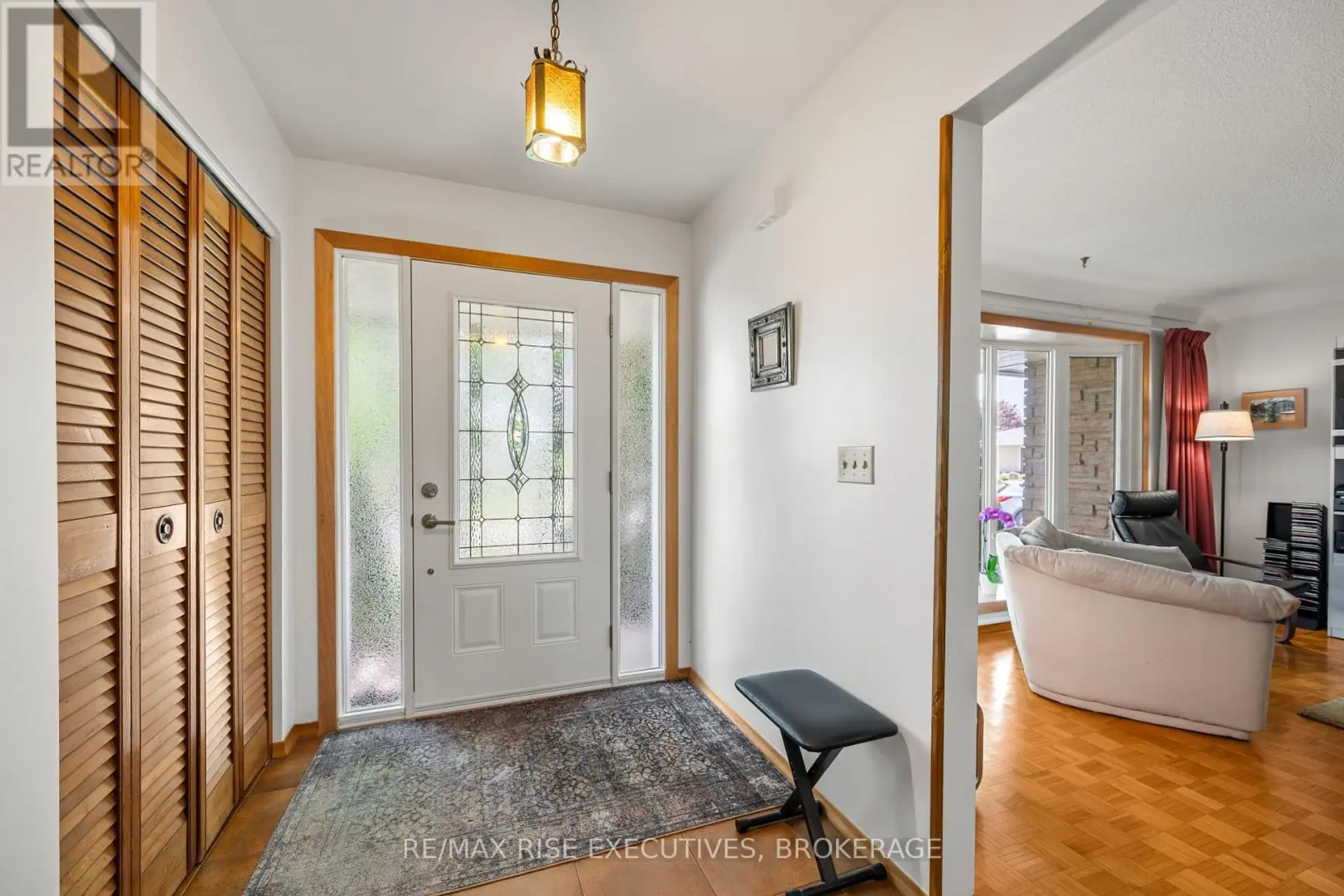 707 LAIDLAW CRESCENT - Image 6