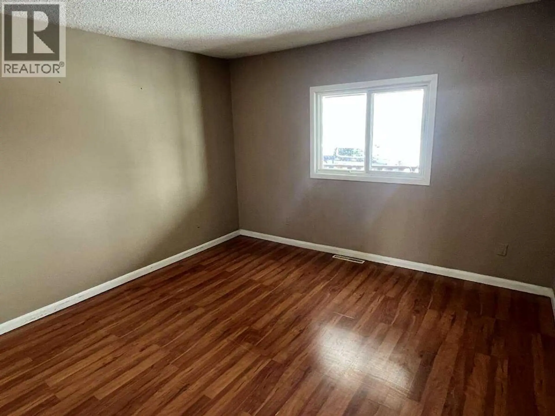 1824 41 Street SE - Image 11