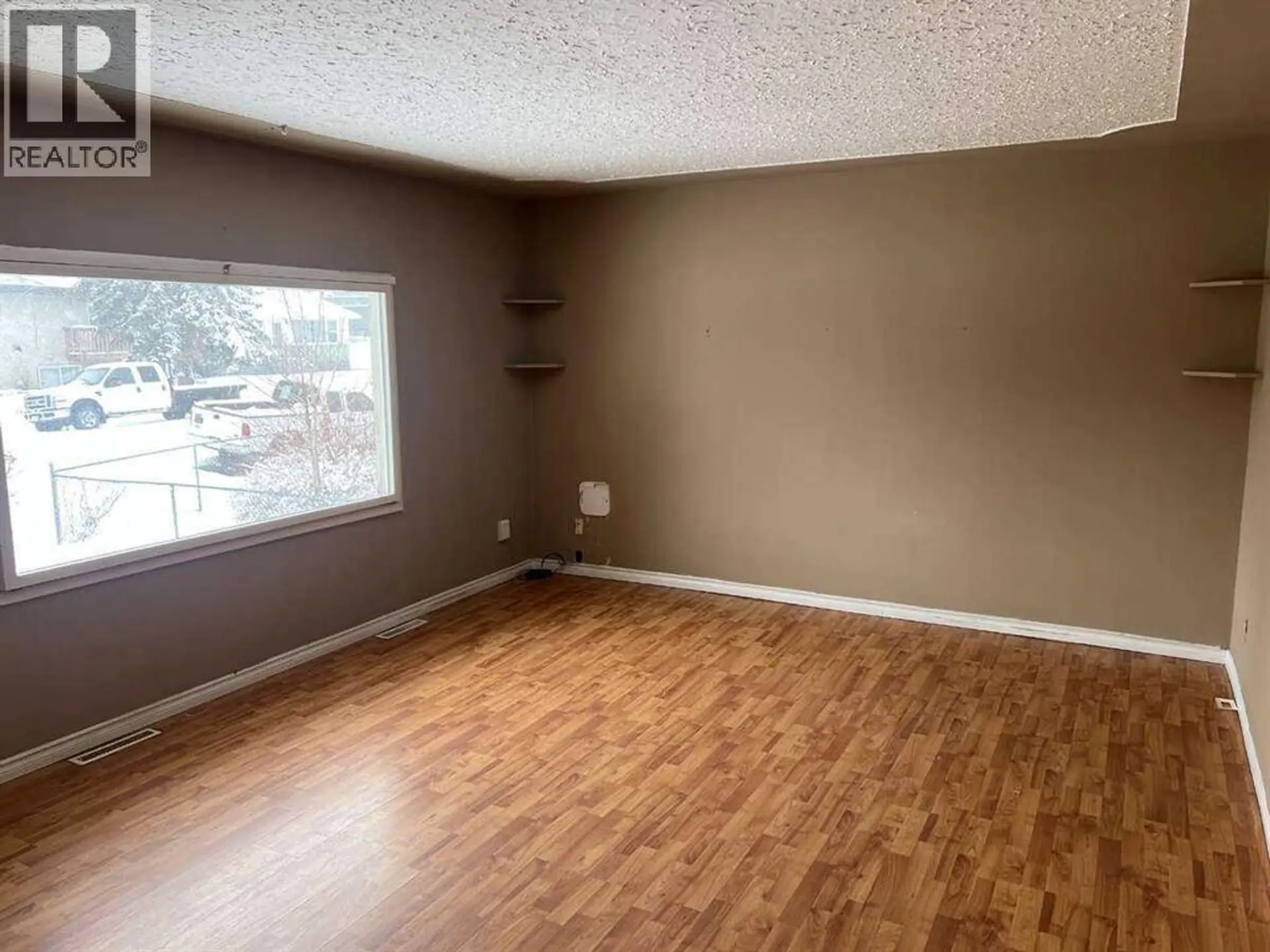 1824 41 Street SE - Image 5