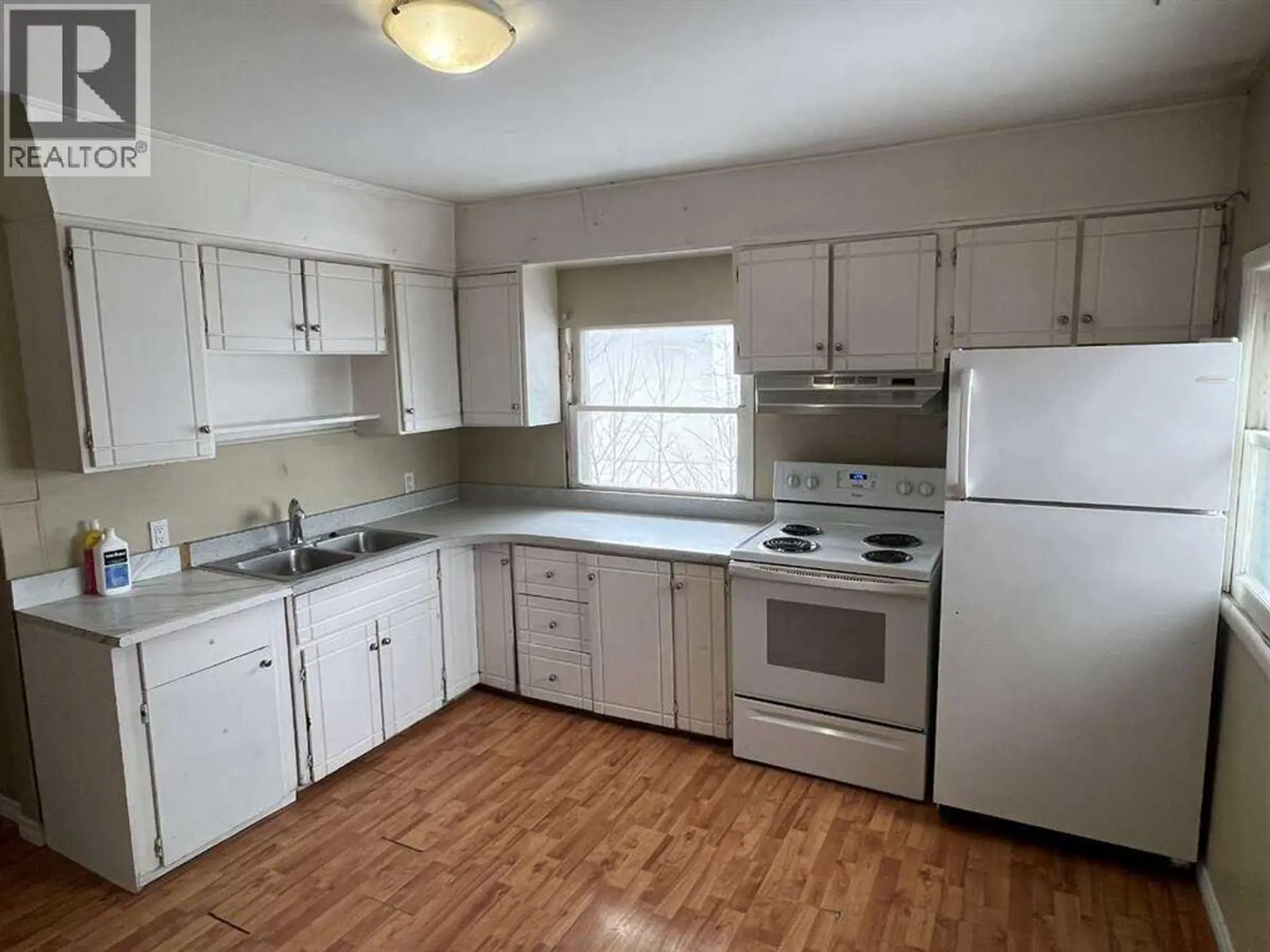 1824 41 Street SE - Image 2