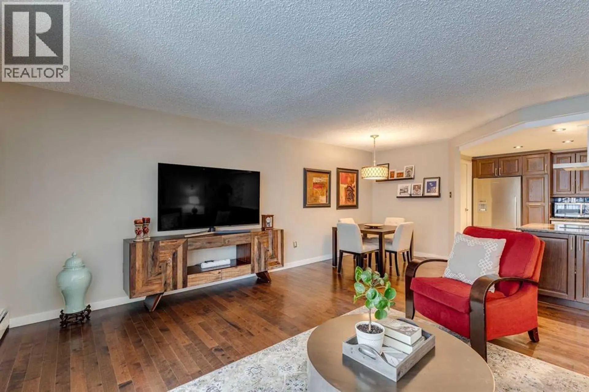 #6E 133 25 Avenue SW - Image 8