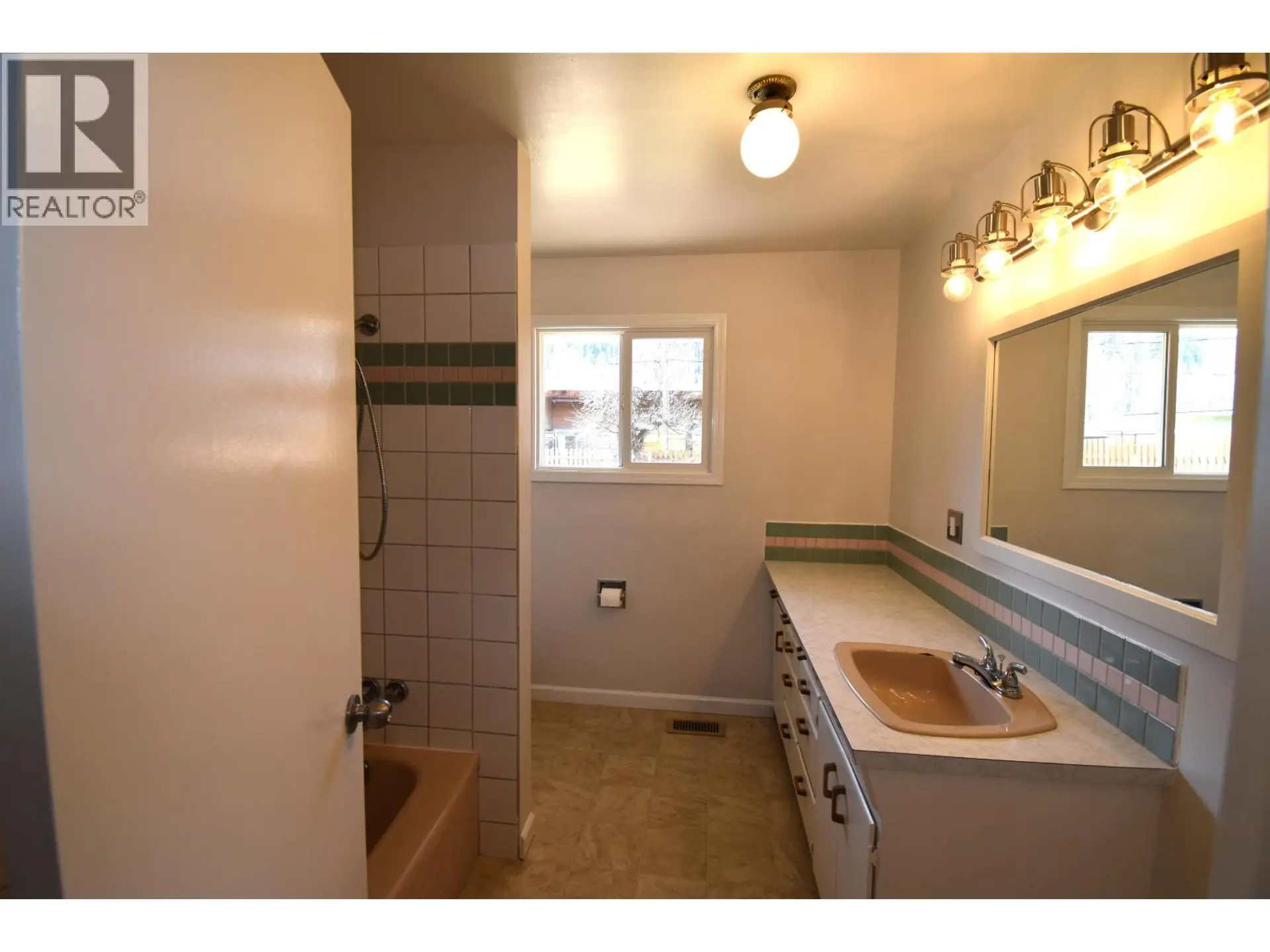 4145 ALFRED AVENUE - Image 10