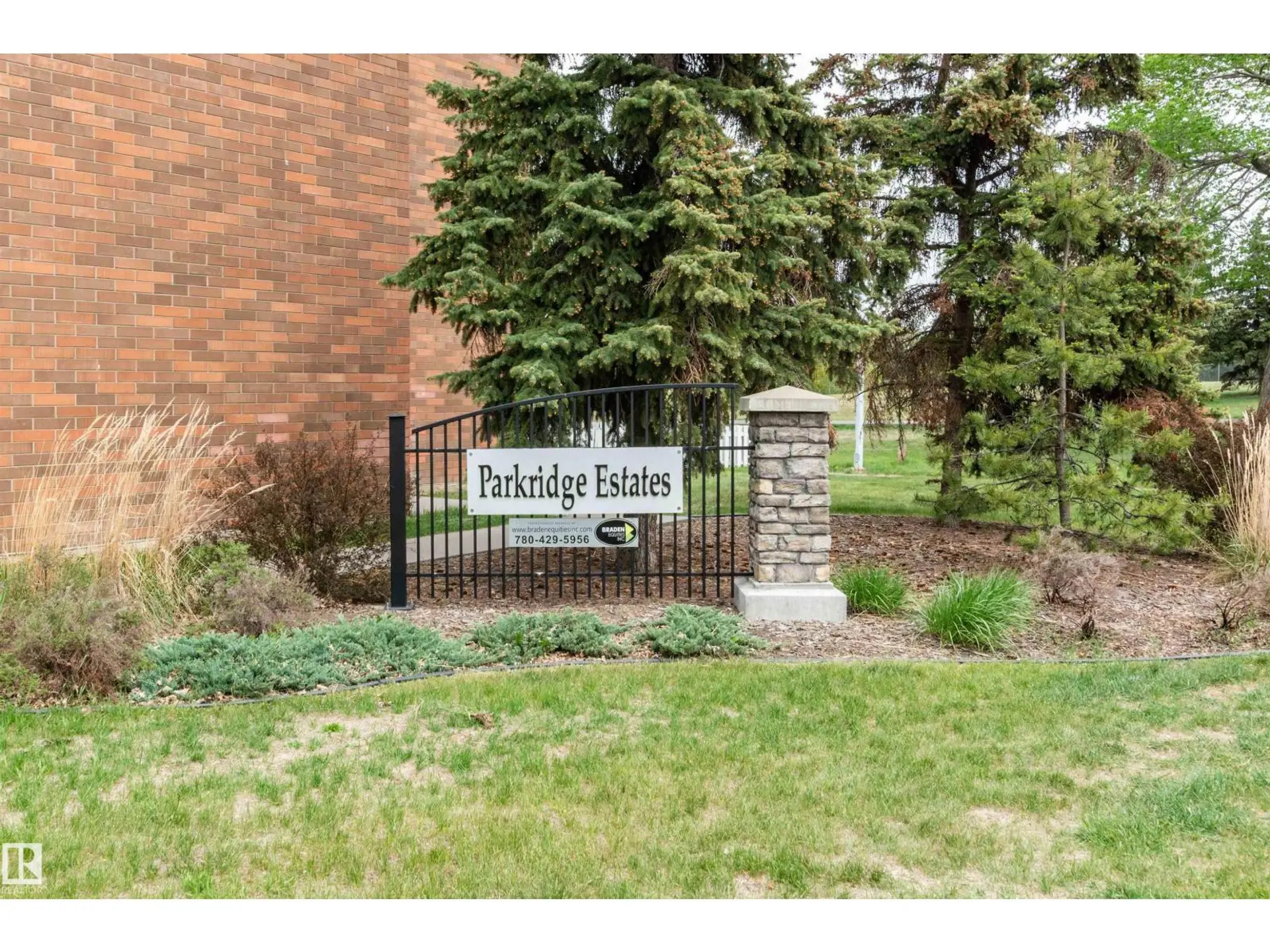 #408 2908 116A AV NW - Image 14