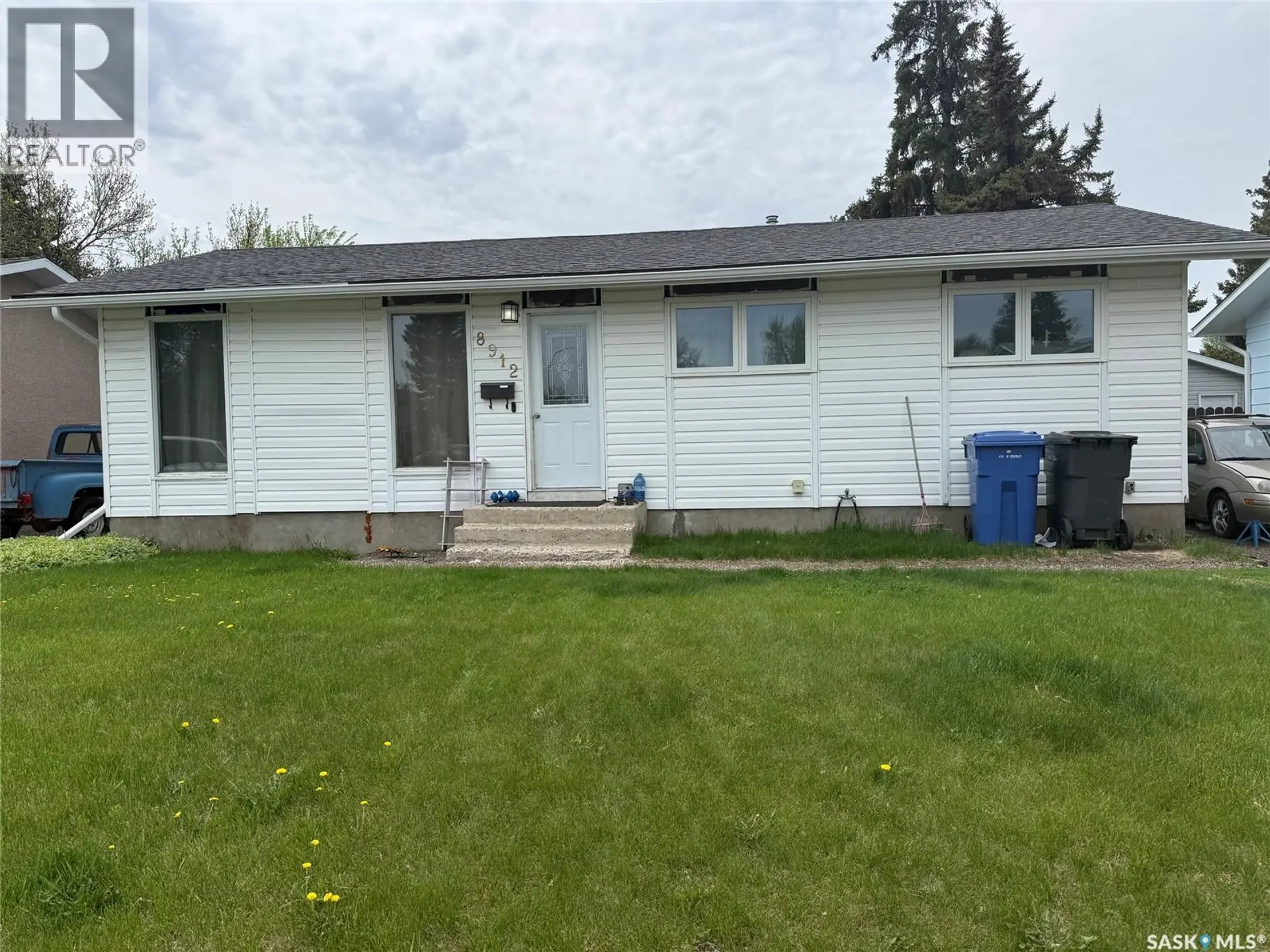 8912 Deans CRESCENT - Image 1