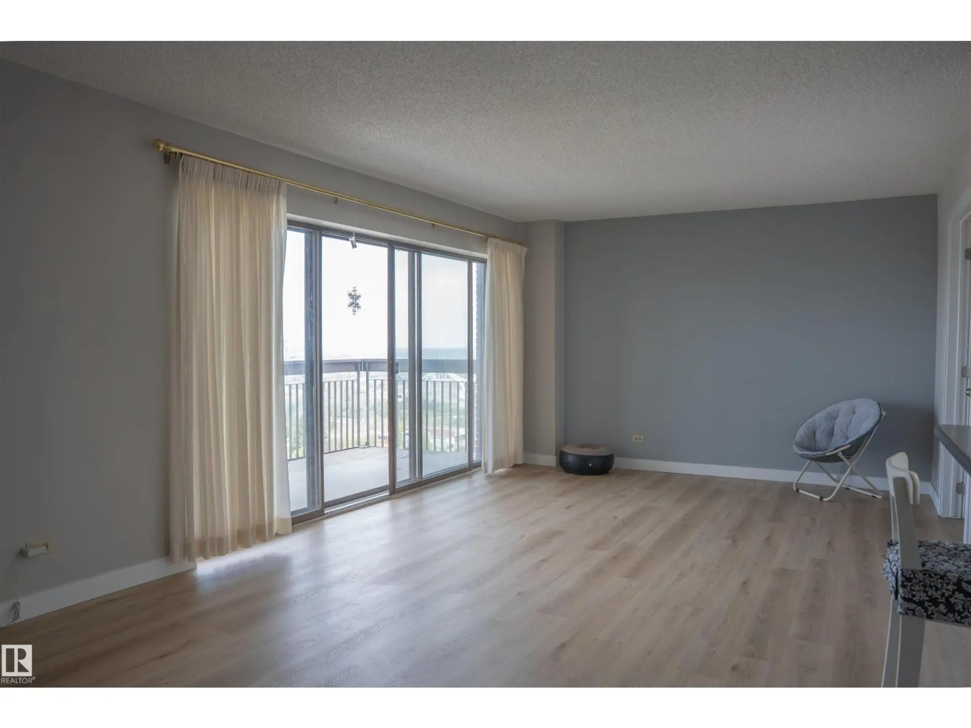 #1703 11027 87 AV N NW - Image 1