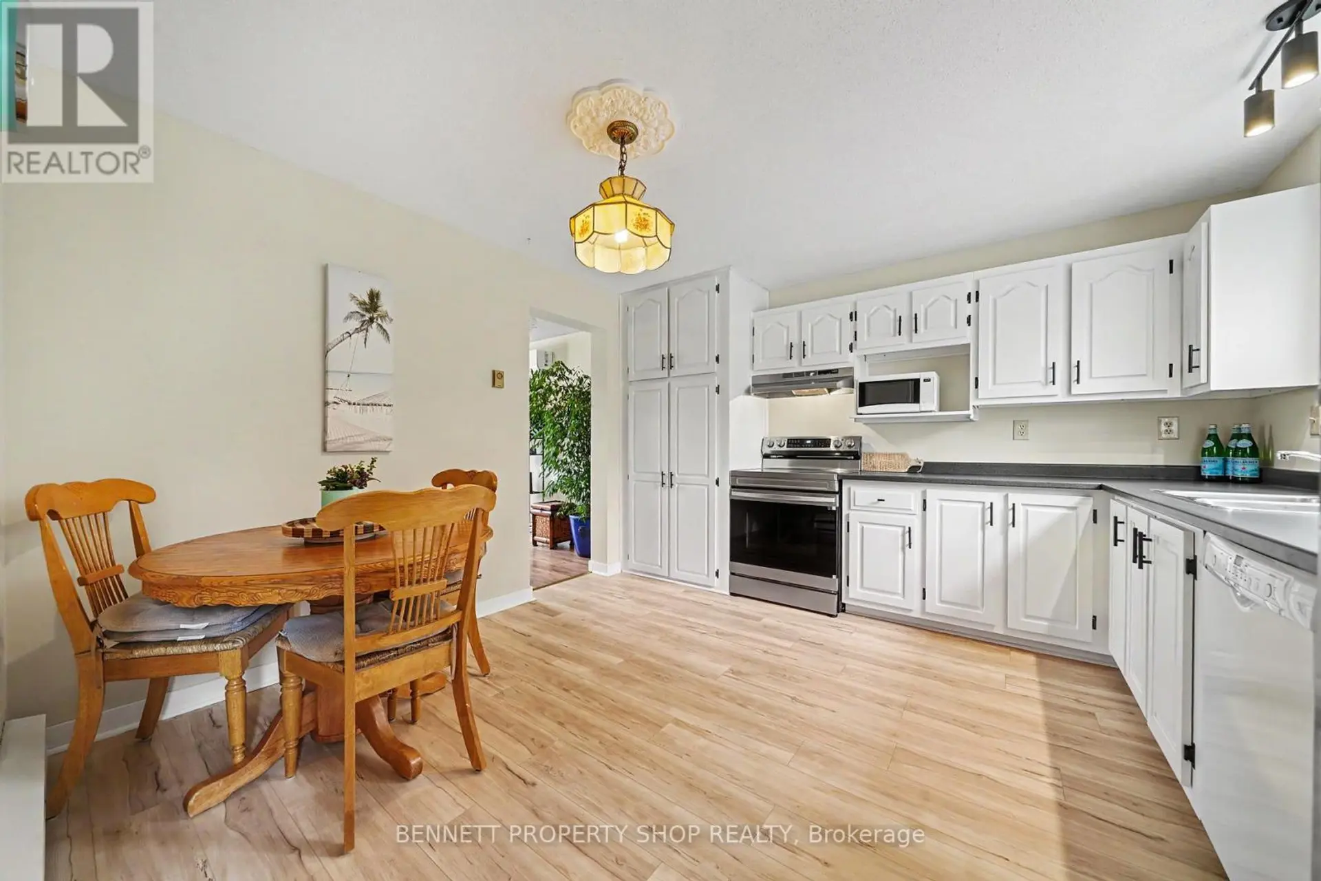 22 POOLE CREEK CRESCENT - Image 9