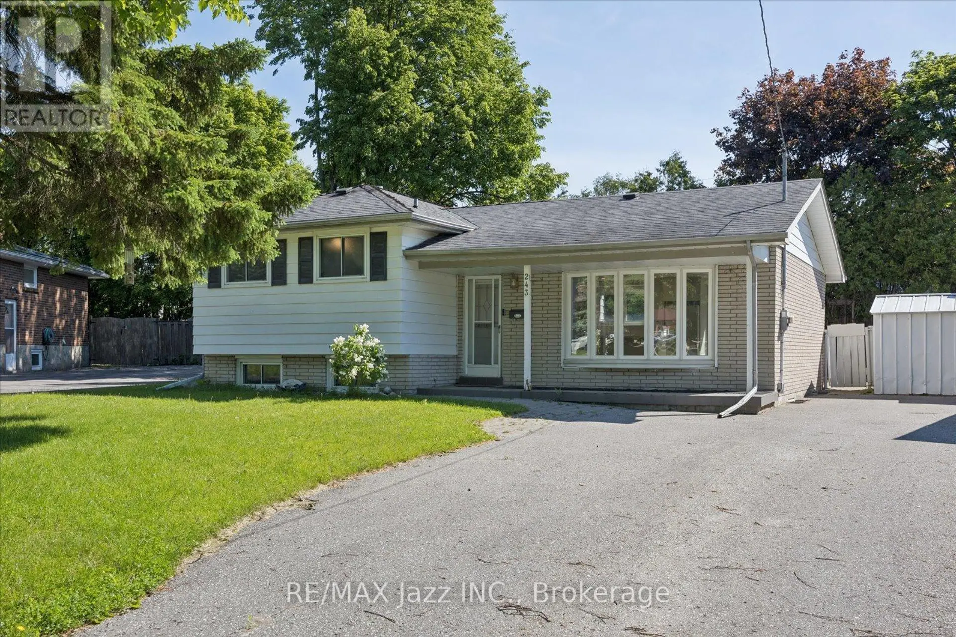 243 ACADIA DRIVE - Image 1