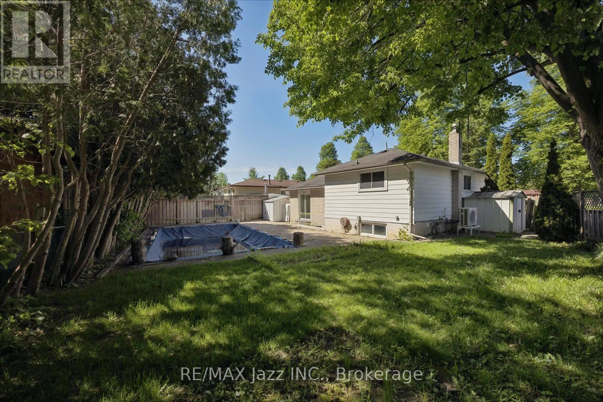 243 ACADIA DRIVE - Image 17
