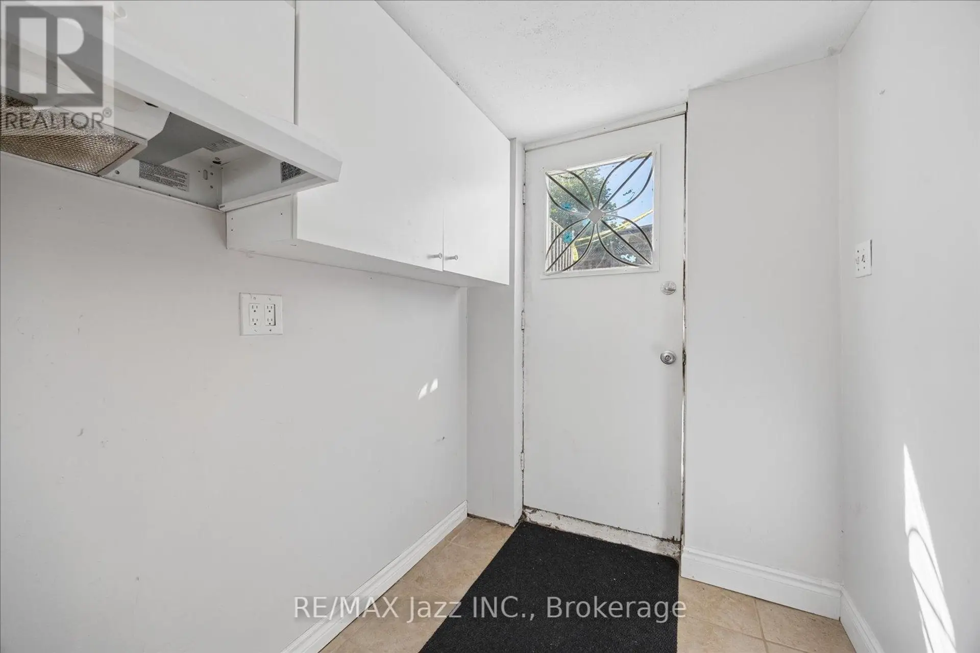 243 ACADIA DRIVE - Image 14