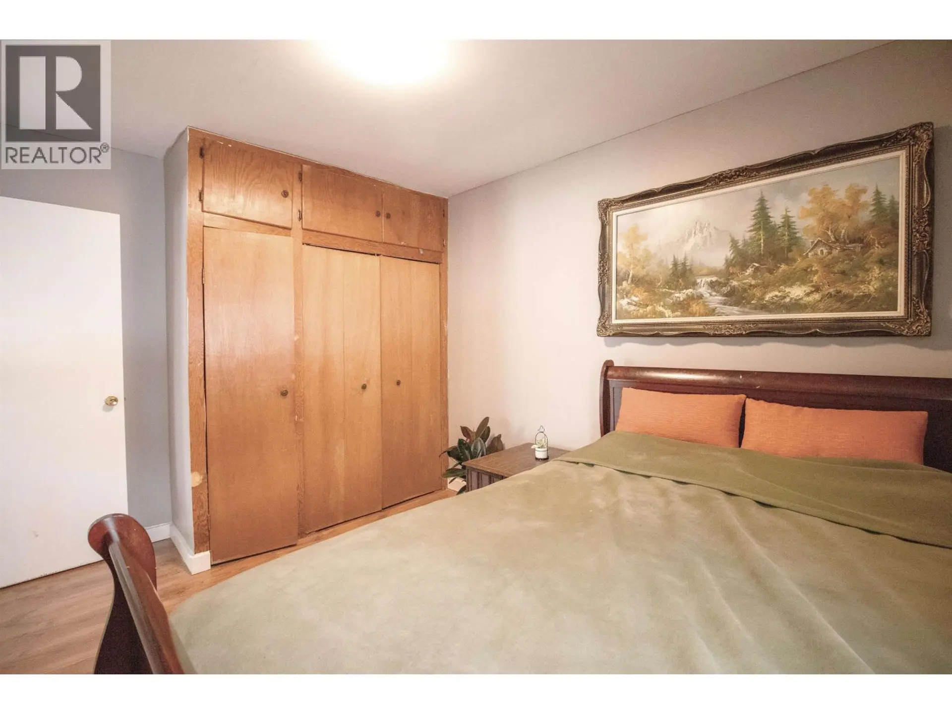 10220 96 AVENUE - Image 9