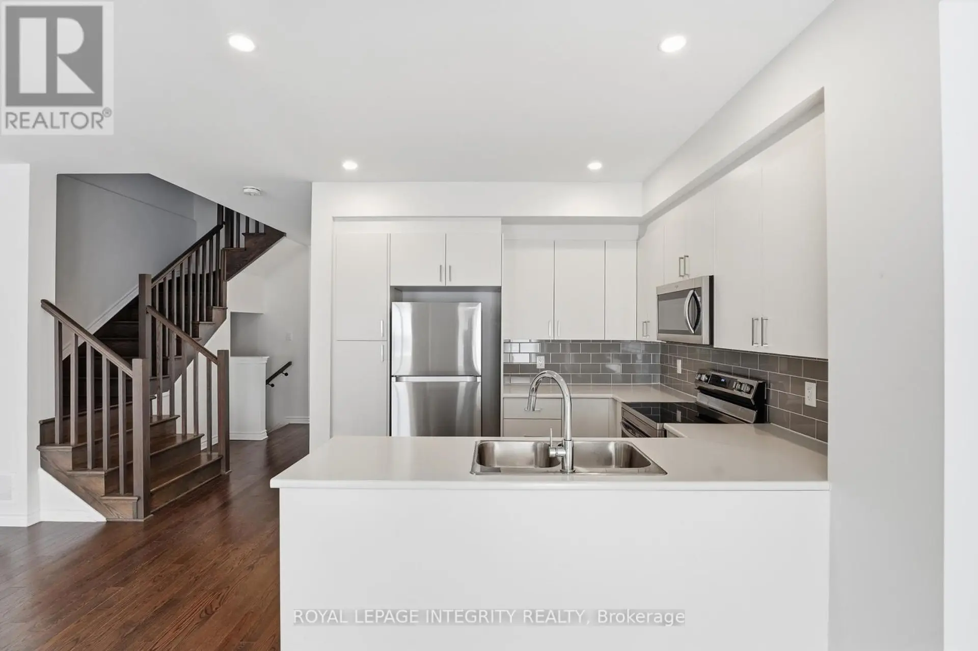36 JARGEAU ROAD - Image 4