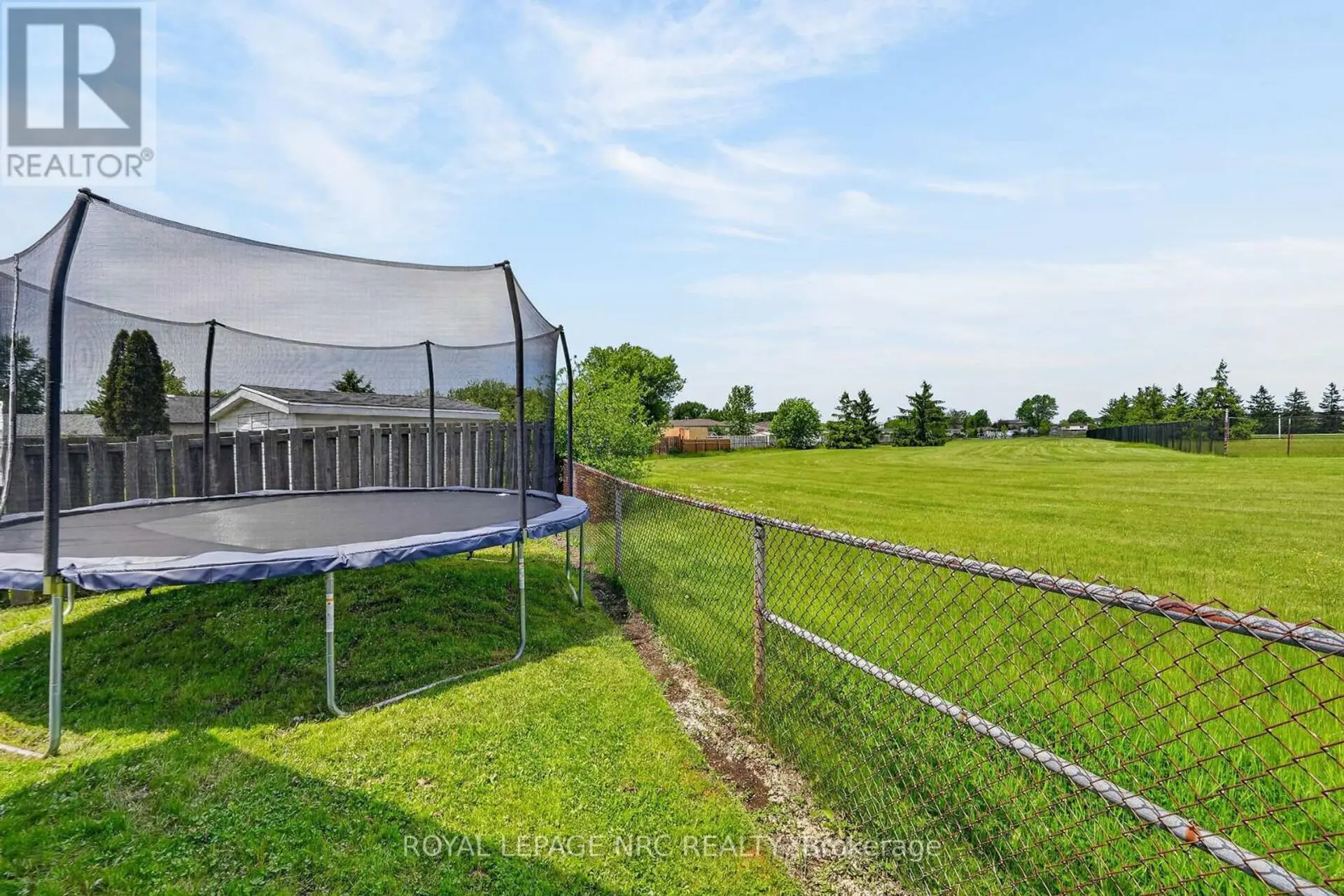 28 CHANTAL COURT - Image 19