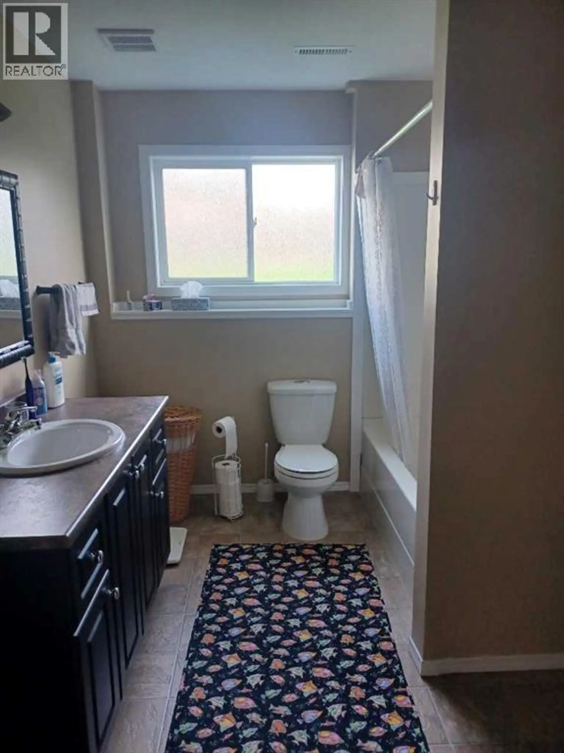 13 Firdale Road - Image 11