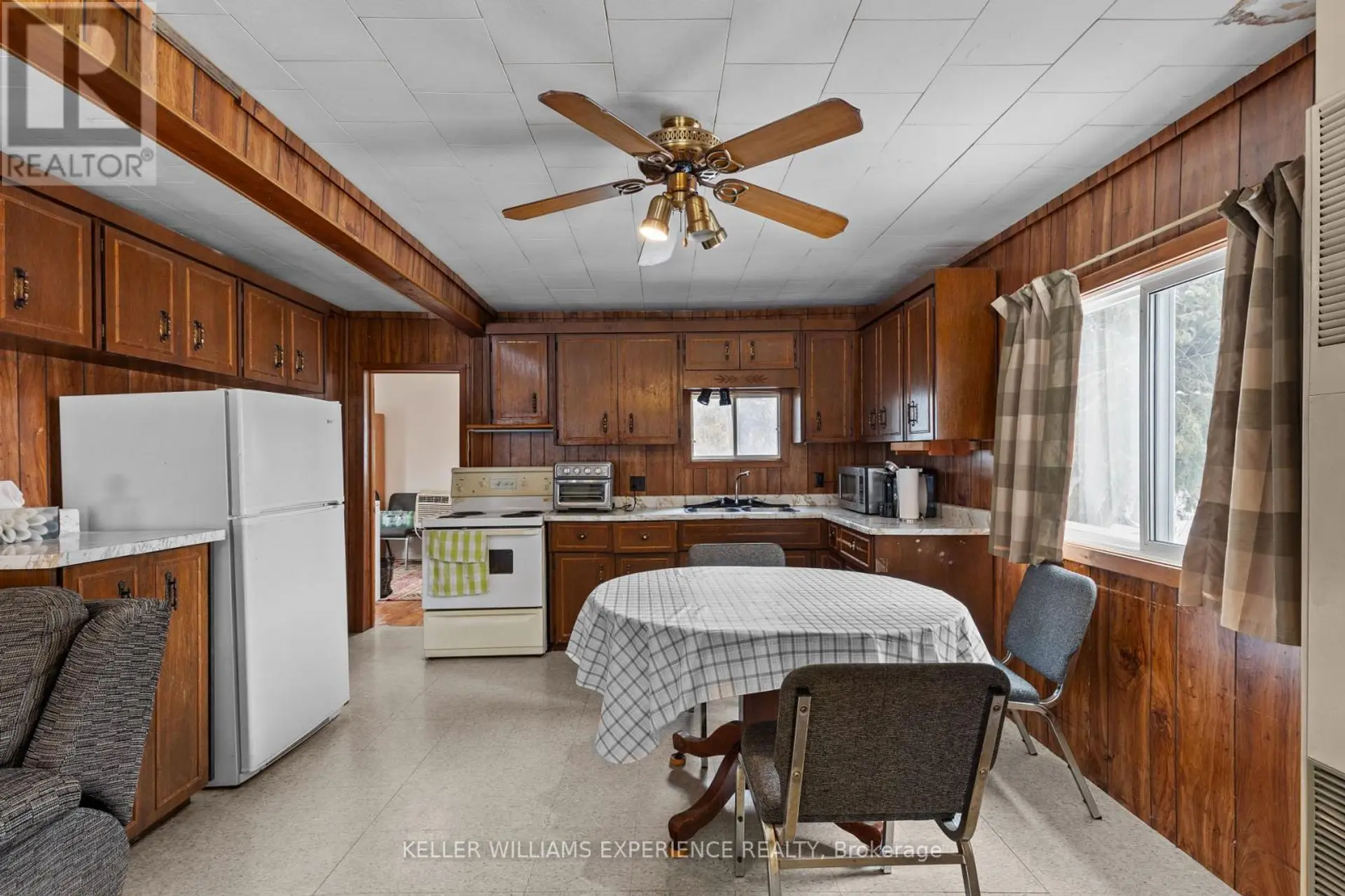 13 ARTHUR STREET - Image 6