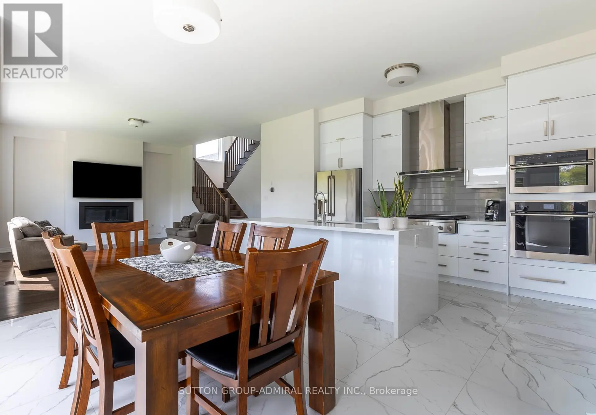 3731 LAKEPOINT DRIVE - Image 5
