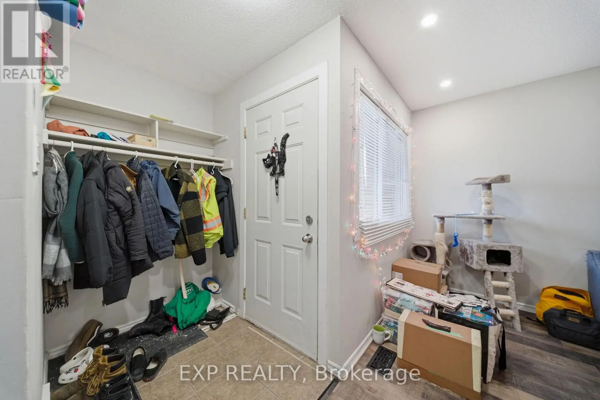 #11 1675 HEATHERINGTON ROAD - Image 19